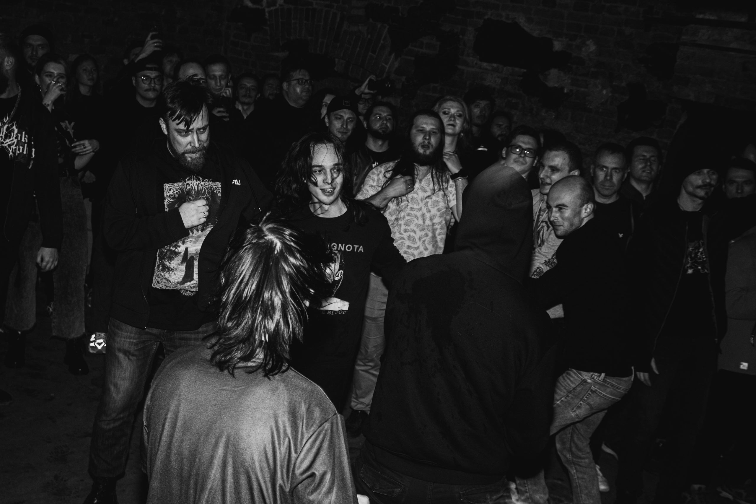 Lowfloor & Smyčka & Supruga 30.10.2025. Репортажный фотограф в Москве Legiodot