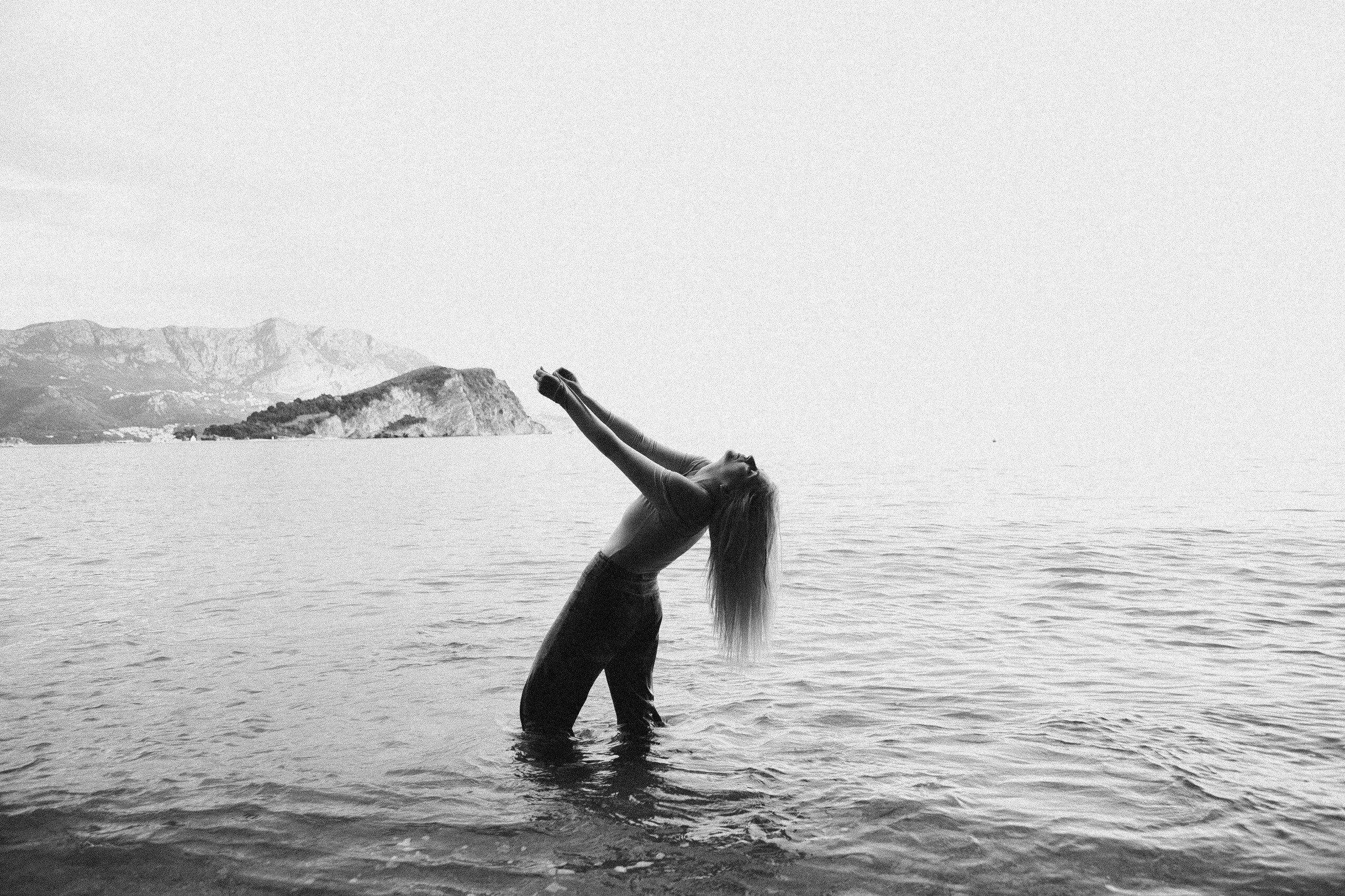 Женская фотосессия на море в Черногории. Семейный и свадебный фотограф в Черногории Татьяна Белякова