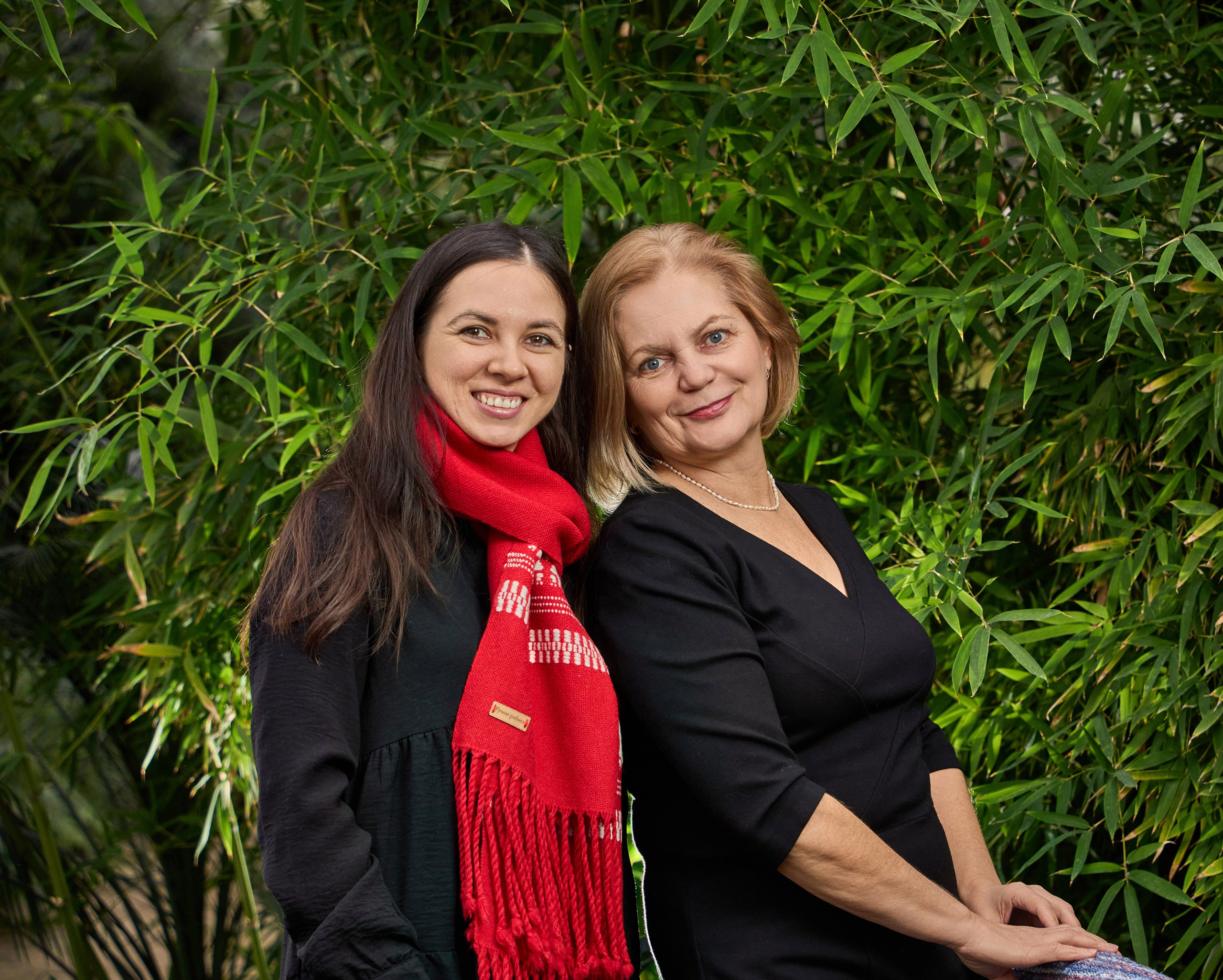 Семейная фотосессия в оранжерее г. Волжского. Фотограф в Уфе Семен Проскуряков