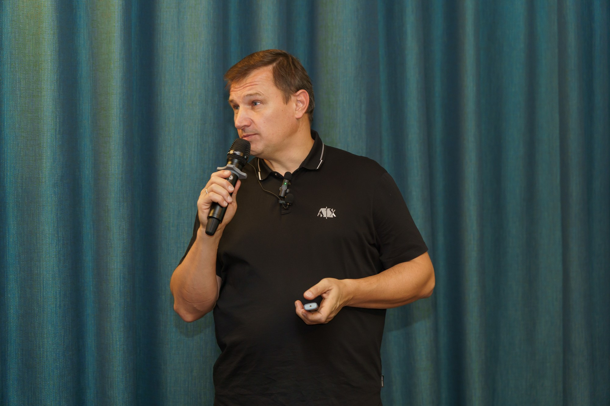 Выступление спикера. Photomantis