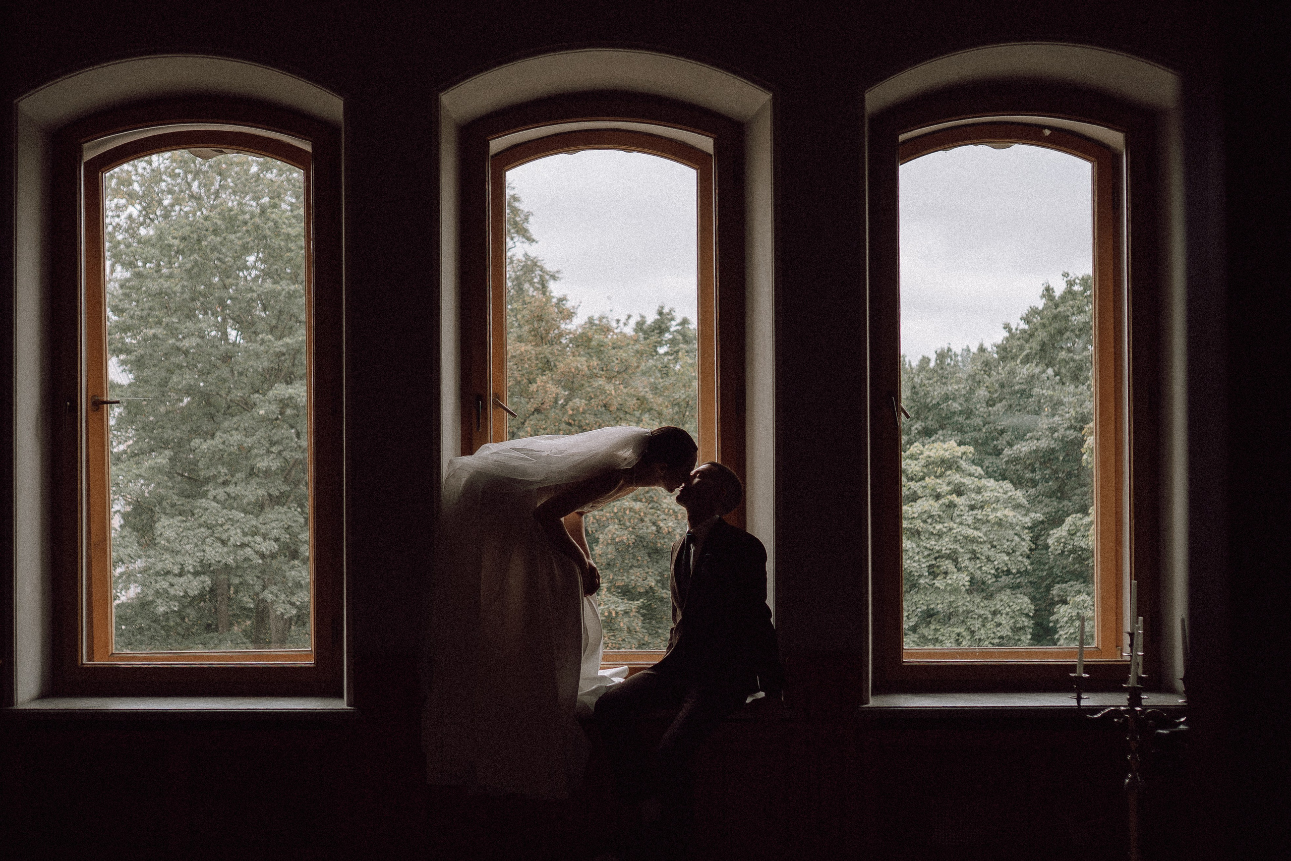 СВАДЕБНАЯ ПРОГУЛКА В САНТК-ПЕТЕРБУРГЕ (ИСАКИЕВСКИЙ СОБОР, ЗИМНЯЯ КАНАВКА, ЭРМИТАЖ И БОЛЬШАЯ МОРСКАЯ УЛИЦА). Профессиональный фотограф, Санкт-Петербург — Виктория Богомолова