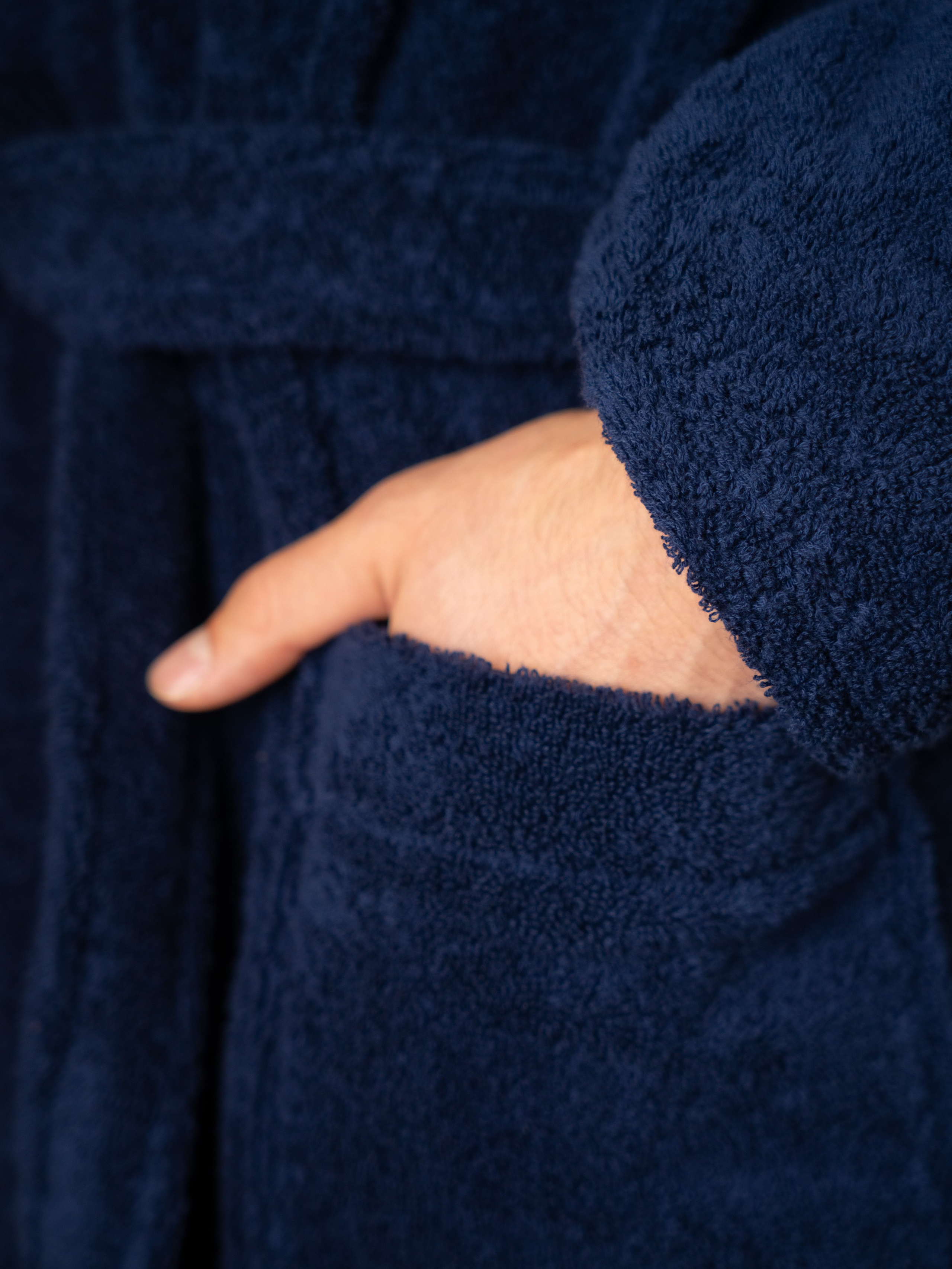 Выездная модельная съемка в студии, для маркетплейсов, товар халат. Олейник Денис — предметный фотограф, фотограф для маркетплейсов в Казани