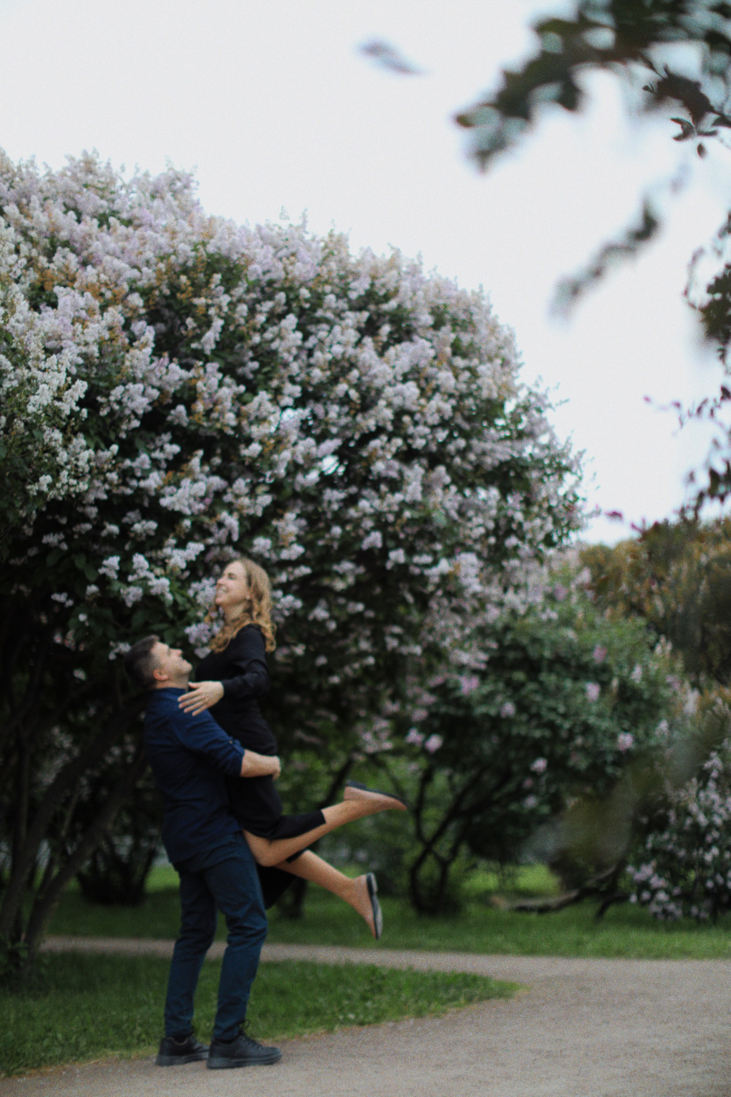 Мы целовались смеясь. Rose Korenevskaya|Ваш нежный фотограф