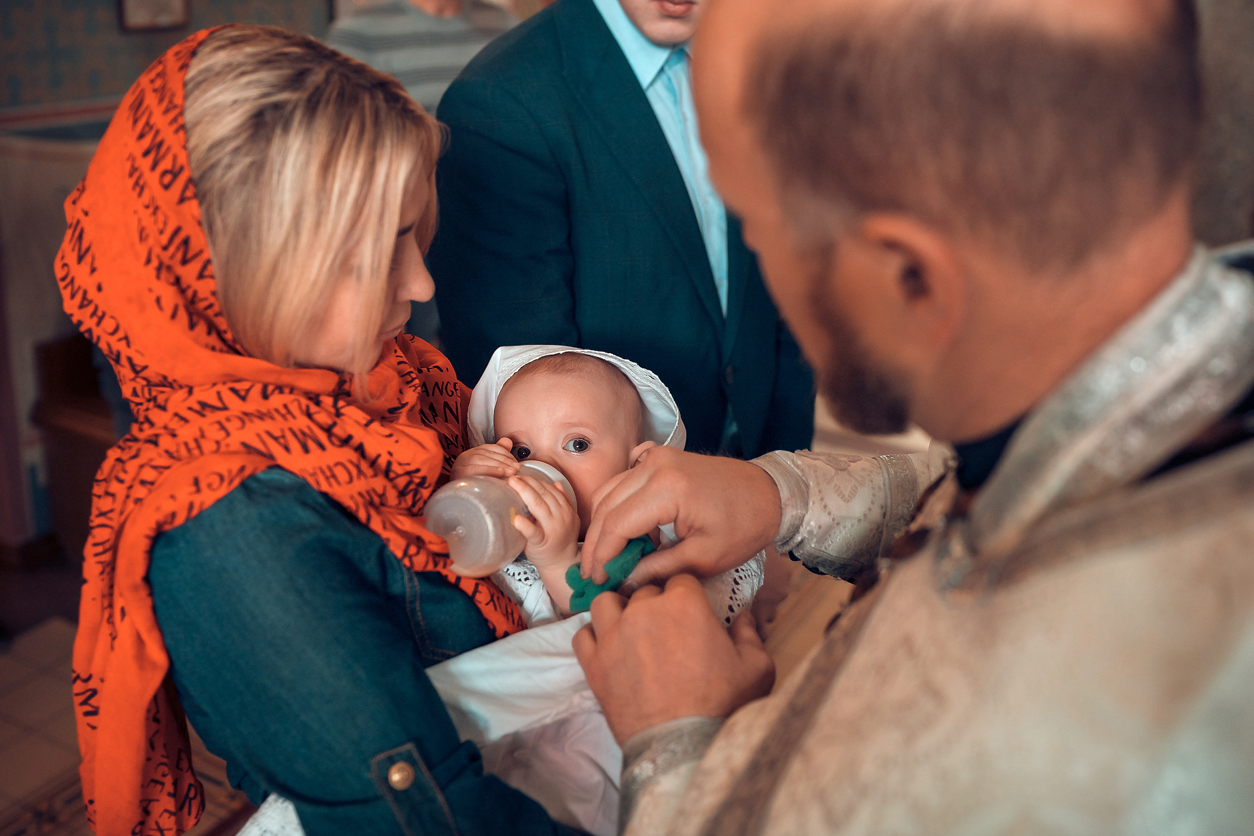 Крещение ребенка в Красноярске, Иоанна Предтечи. Фотограф на Крещение и Венчание в Красноярске Рамазанова Юлия