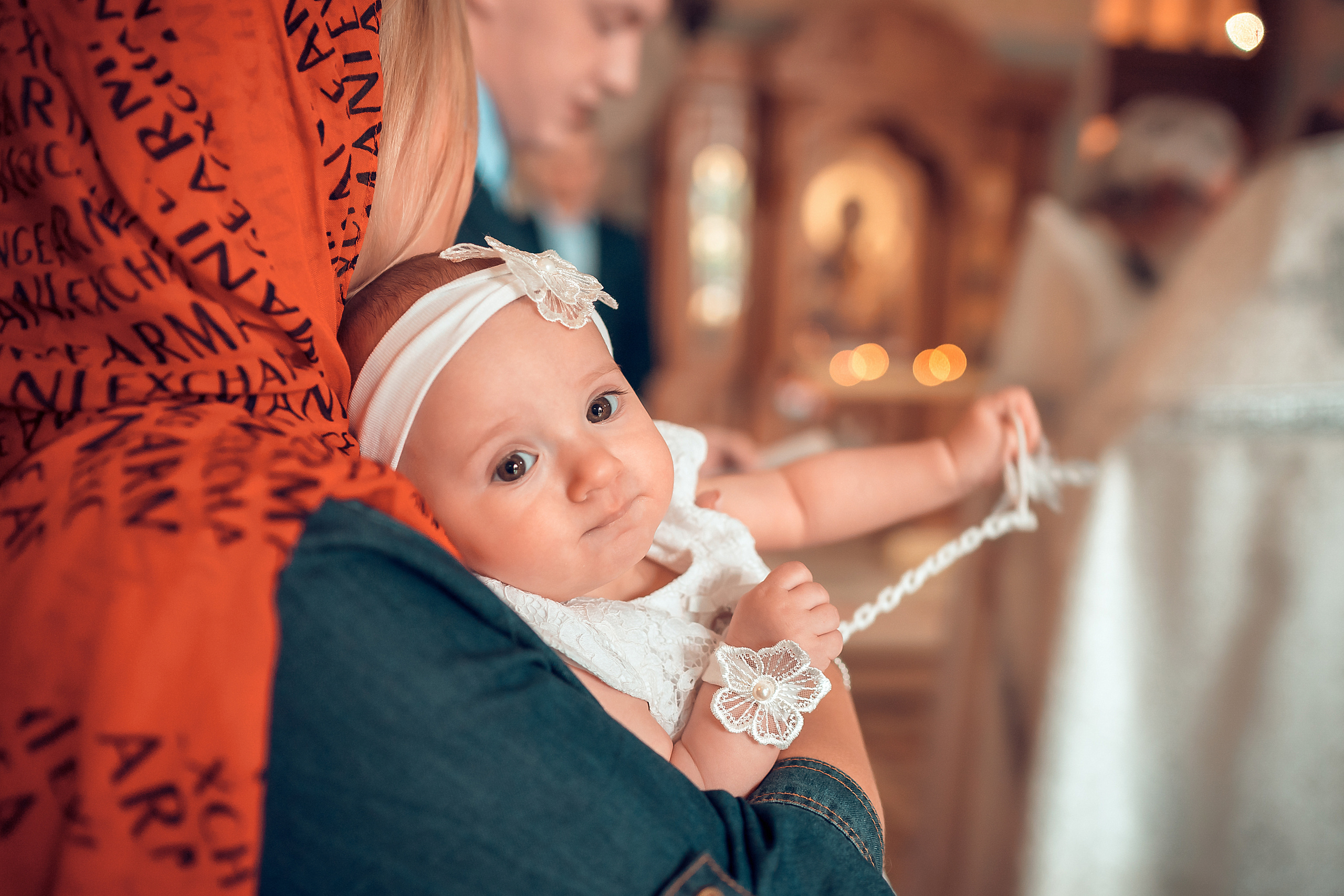 Крещение ребенка в Красноярске, Иоанна Предтечи. Фотограф на Крещение и Венчание в Красноярске Рамазанова Юлия