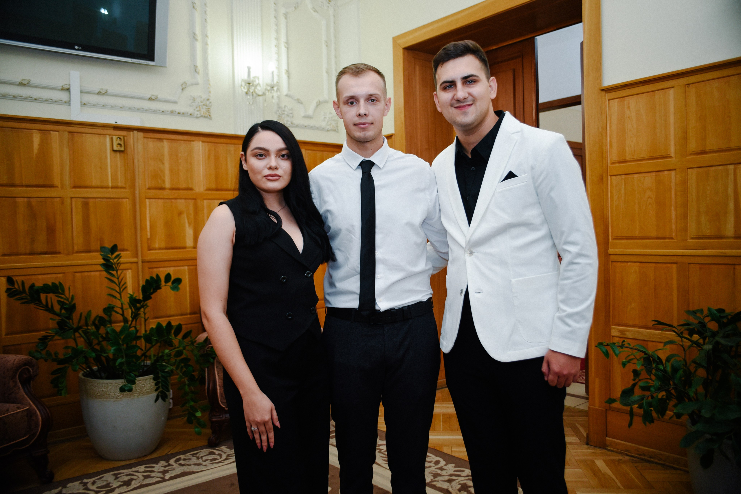 Егор и Виктория Грибоедовский ЗАГС и прогулка по городу. Фотограф Лола Волна, город Москва