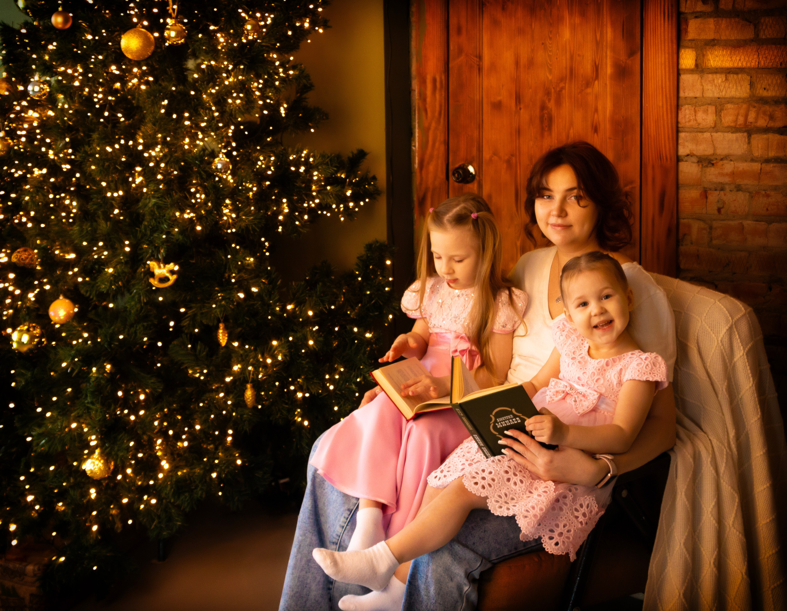 Семейная фотостудия. Семейный, свадебный и детский фотограф в Новосибирске Ольга Хидченко