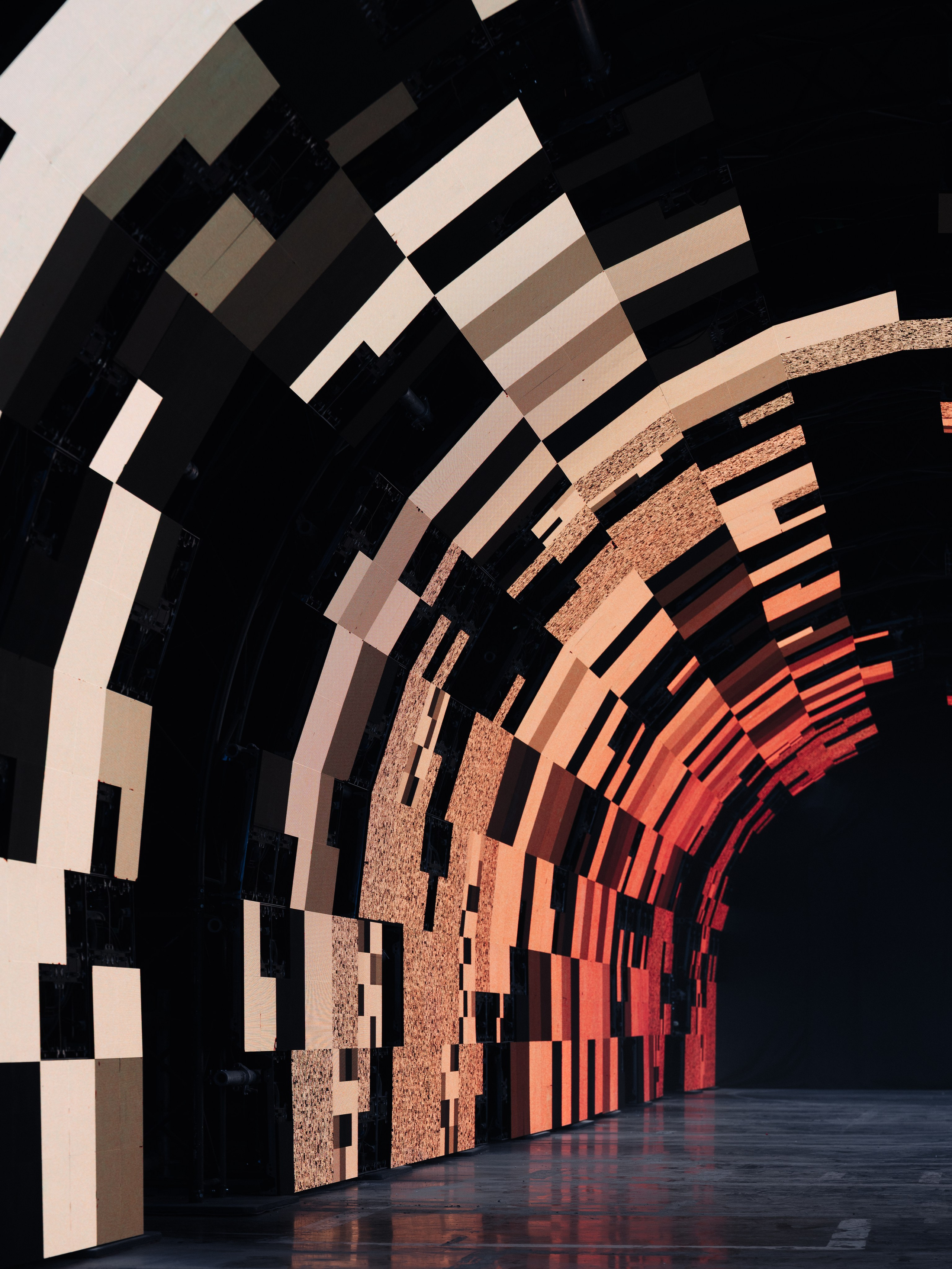 INTERVALS.EXHIBITION. @tomrus: Рустам Шагиморданов — фотограф