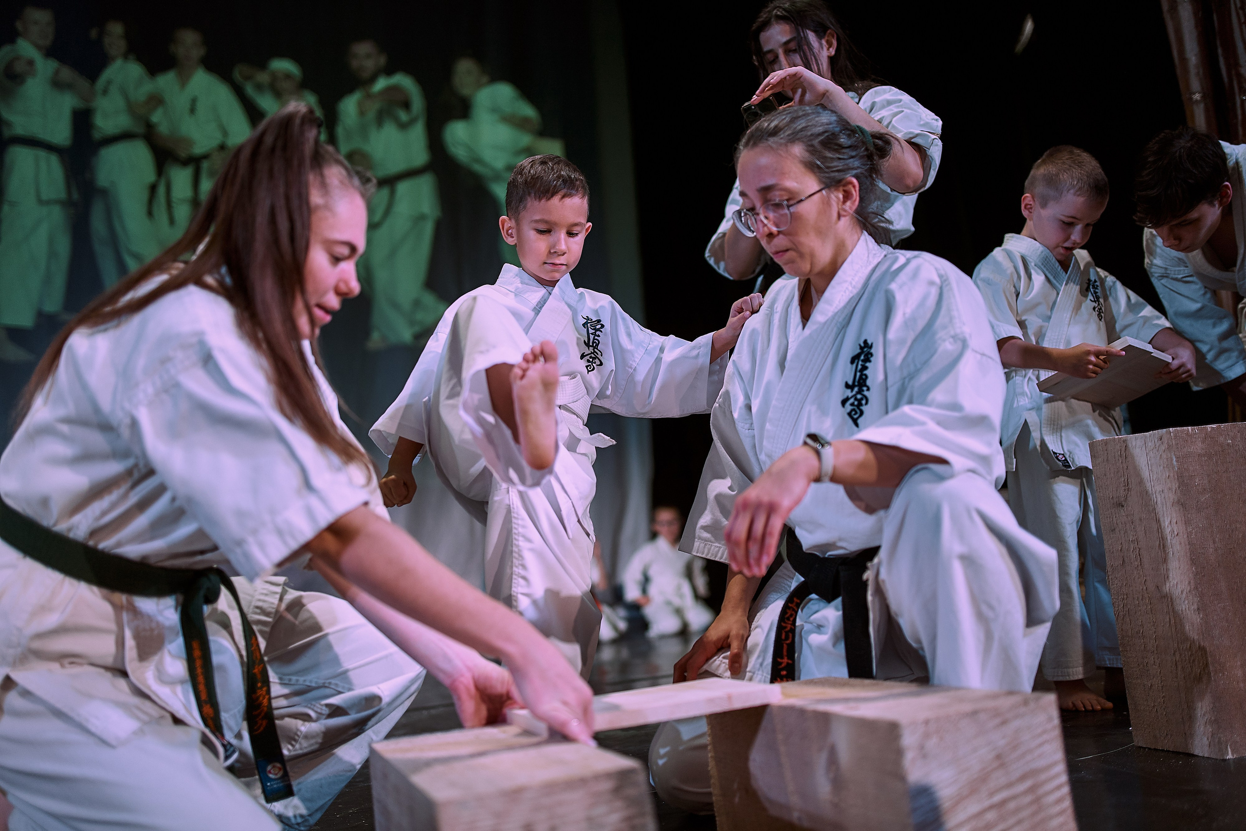 Репортаж награждения по дисциплине киокушин каратэ. Репортажный фотограф Ирина Курманаева