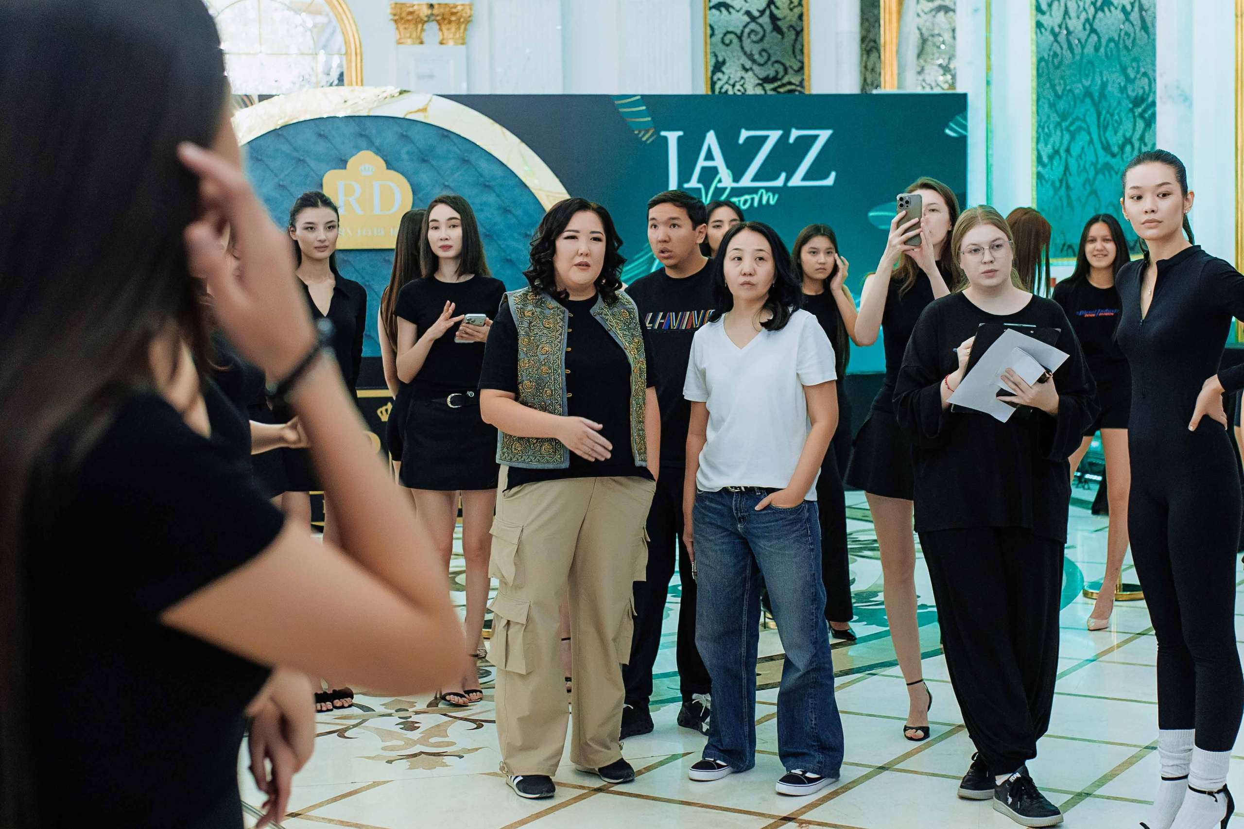 KAZAKHSTAN FASHION WEEK SHYMKENT «11 SEASON» PREPARATION. Кипятком Шымкент