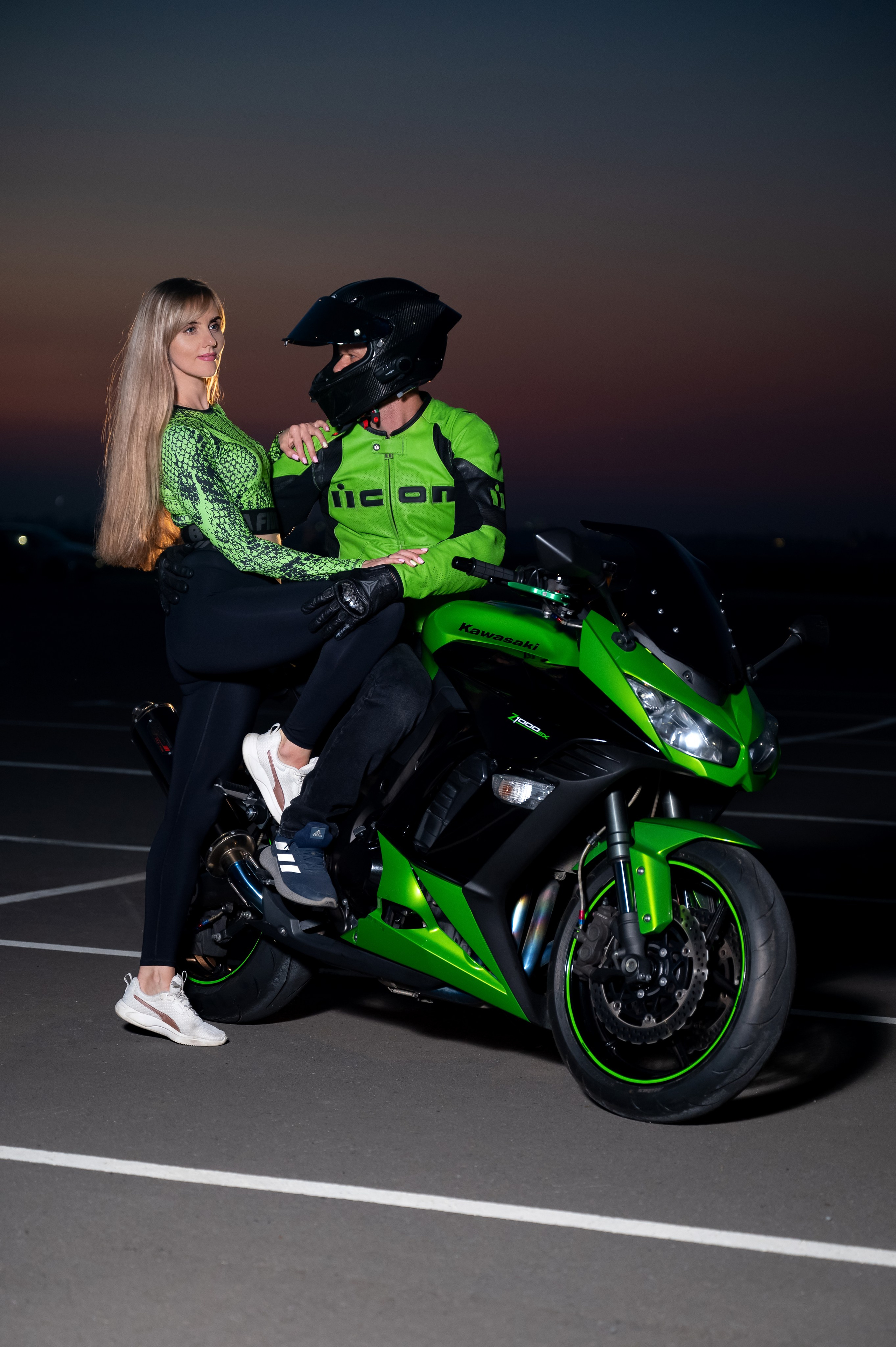 Love story на байке в Ростове-на-Дону. Школьный и семейный фотограф в Ростове-на-Дону