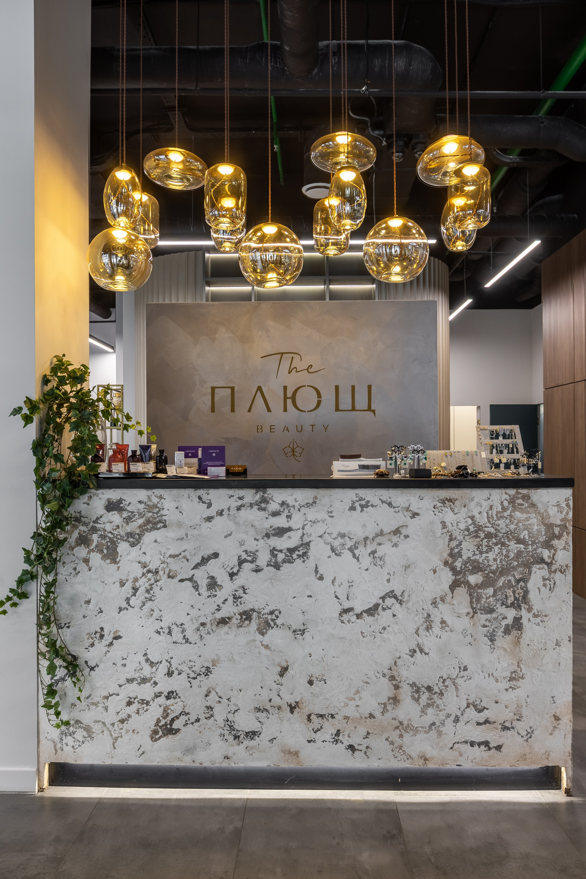 Салон Красоты Плющ. Интерьерный фотограф в Москве Роман Потапов