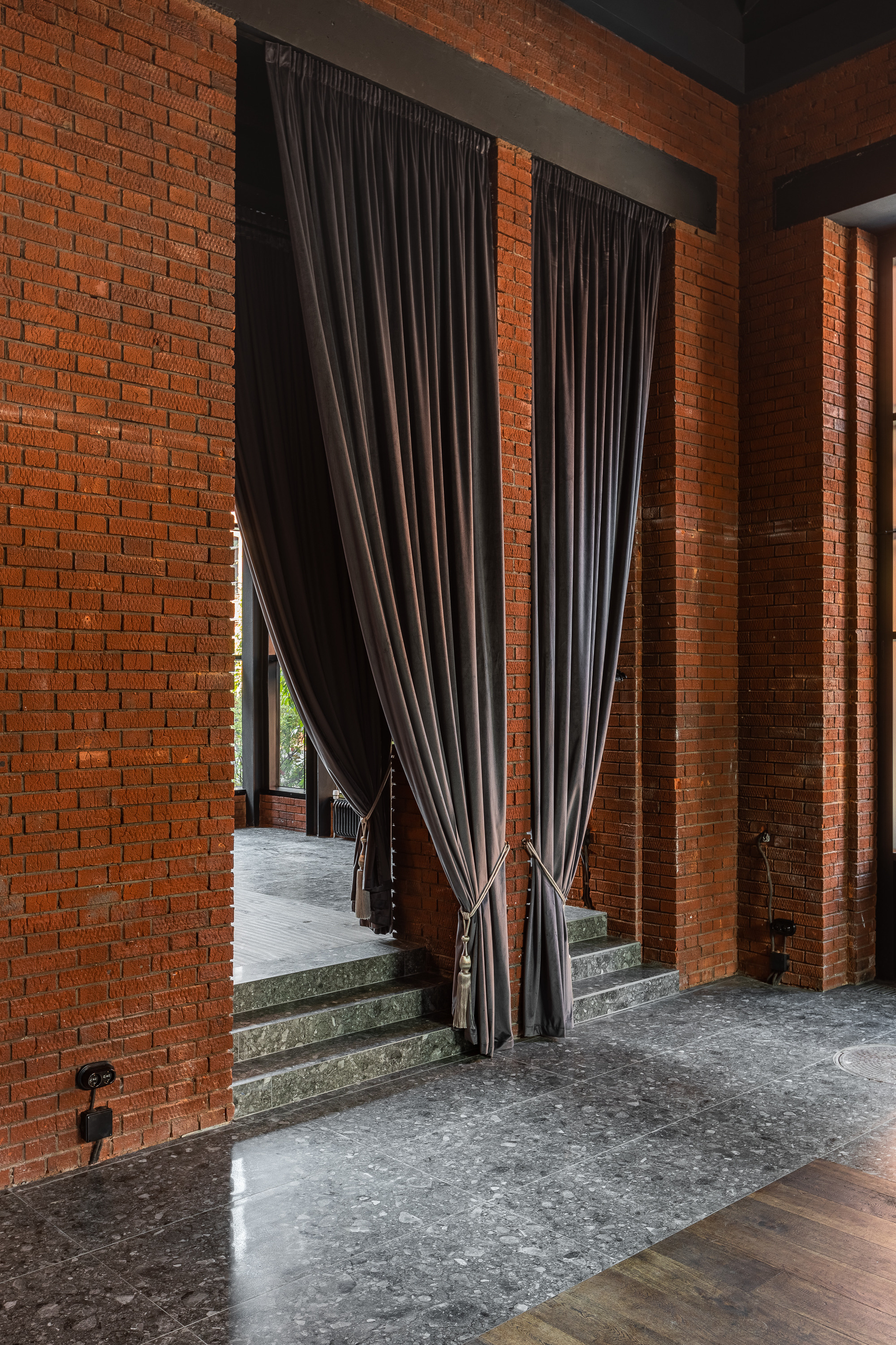 MJ Hall Москва. Интерьерный фотограф в Москве Роман Потапов