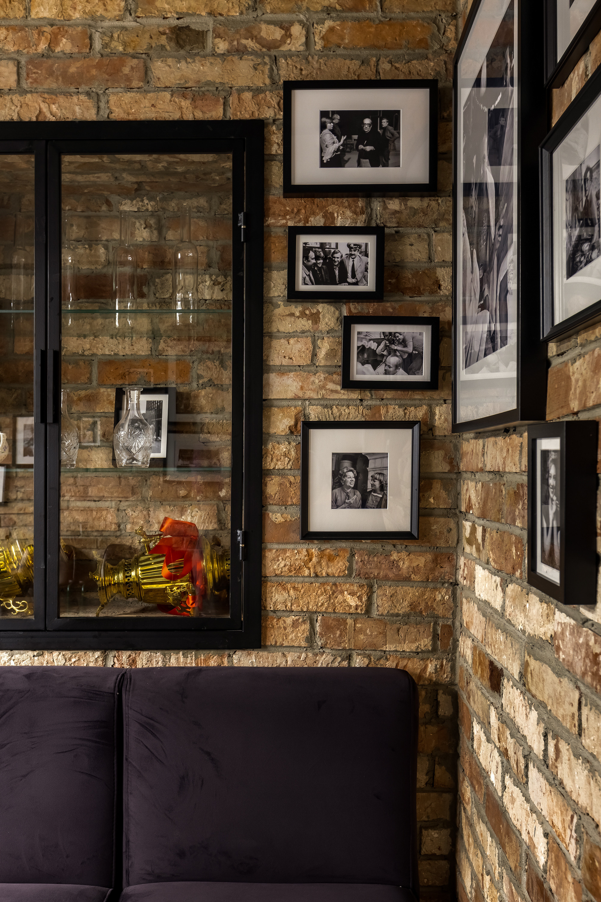 Давно. Бар на Патриарших. Интерьерный фотограф в Москве Роман Потапов