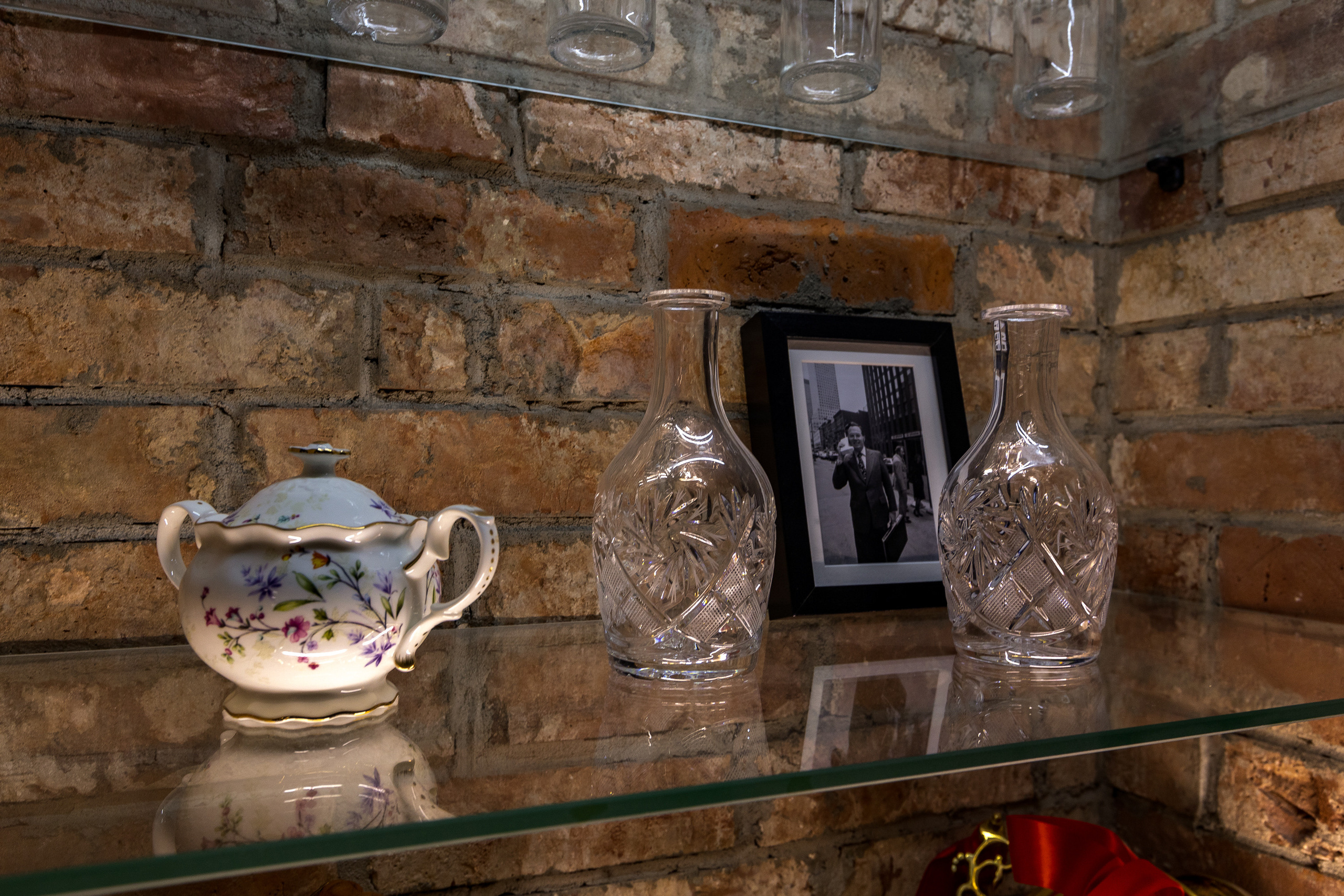 Давно. Бар на Патриарших. Интерьерный фотограф в Москве Роман Потапов