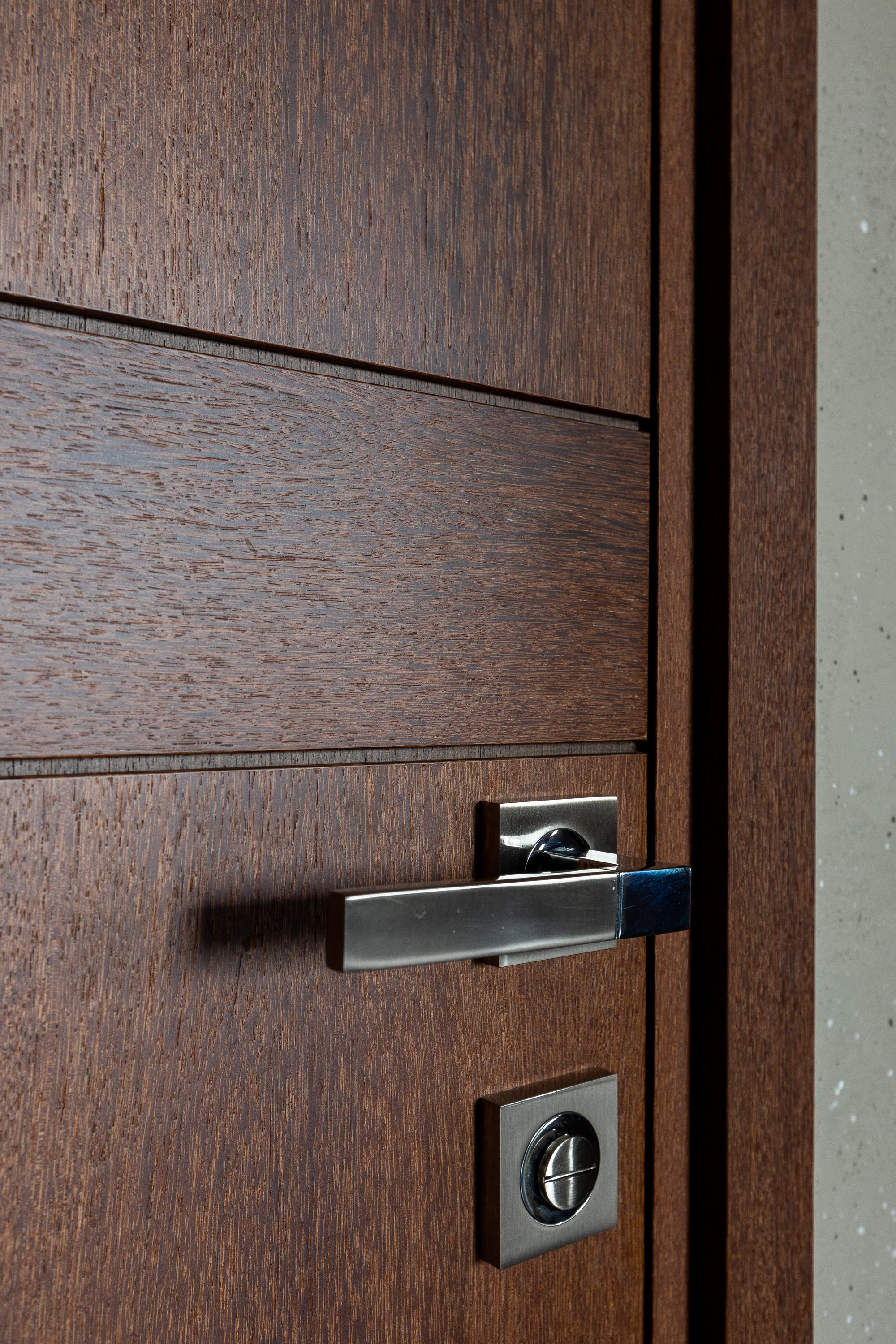 Кухня и двери от компании Reyki Store. Интерьерный фотограф в Москве Роман Потапов