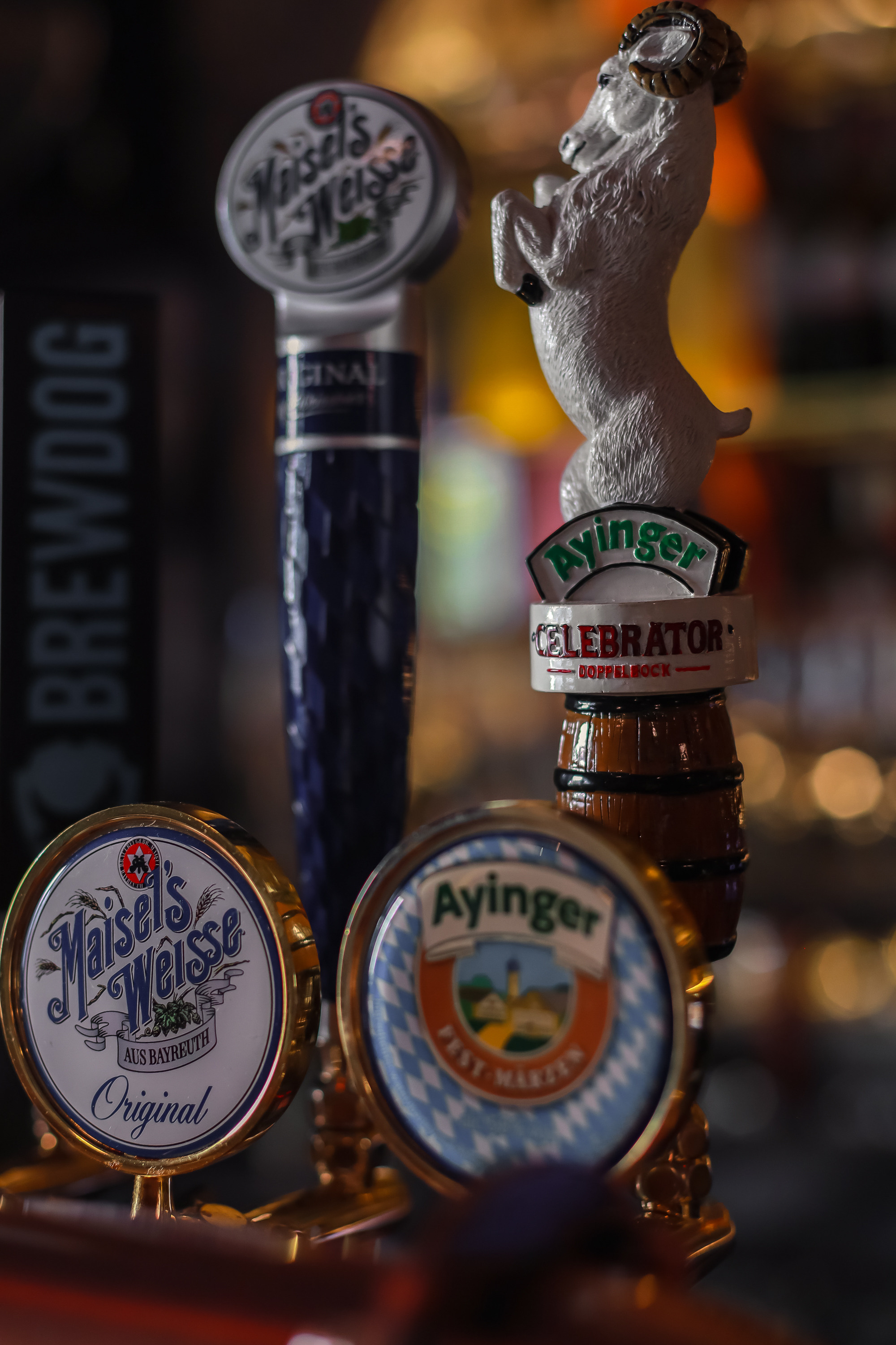 Давно. Бар на Патриарших. Интерьерный фотограф в Москве Роман Потапов