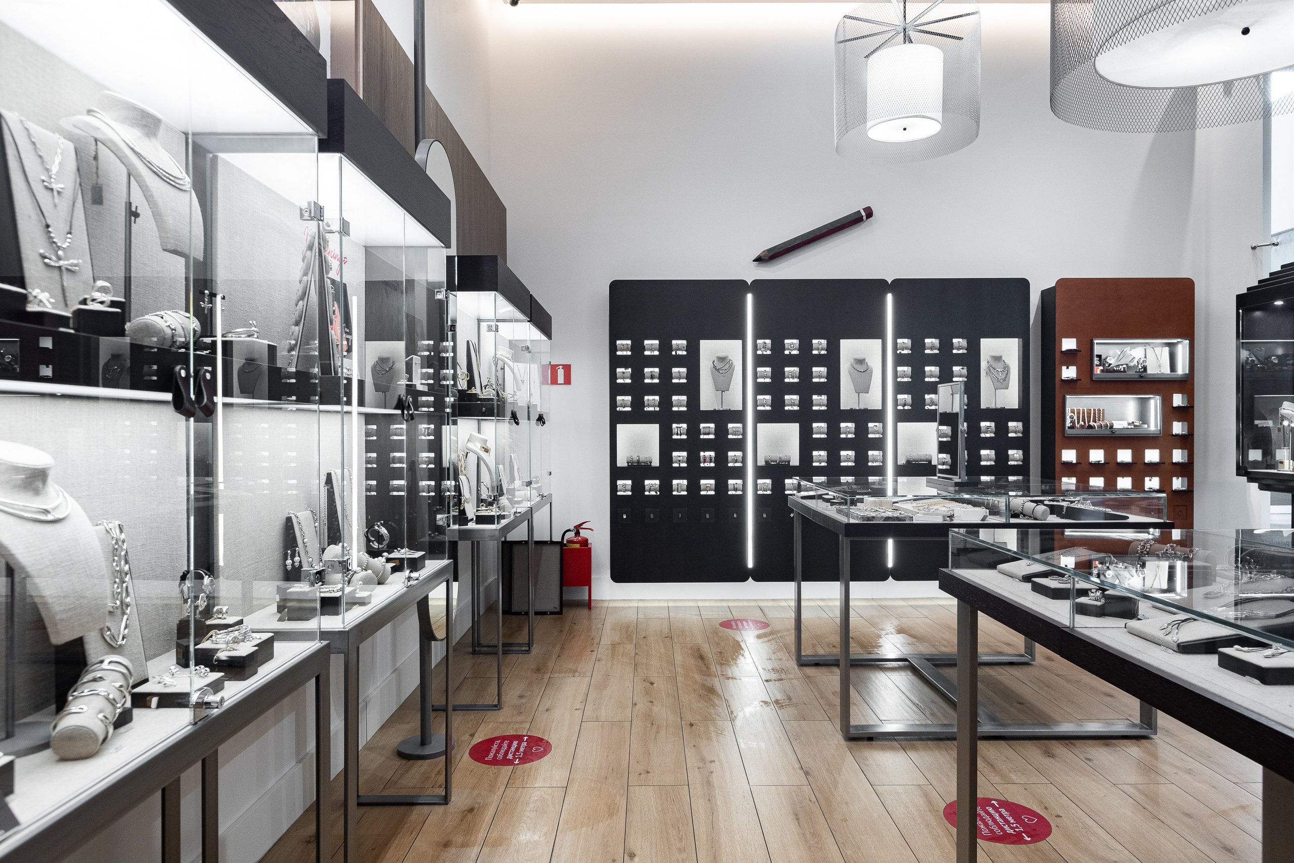 UnoDe50. Интерьерный фотограф в Москве Роман Потапов