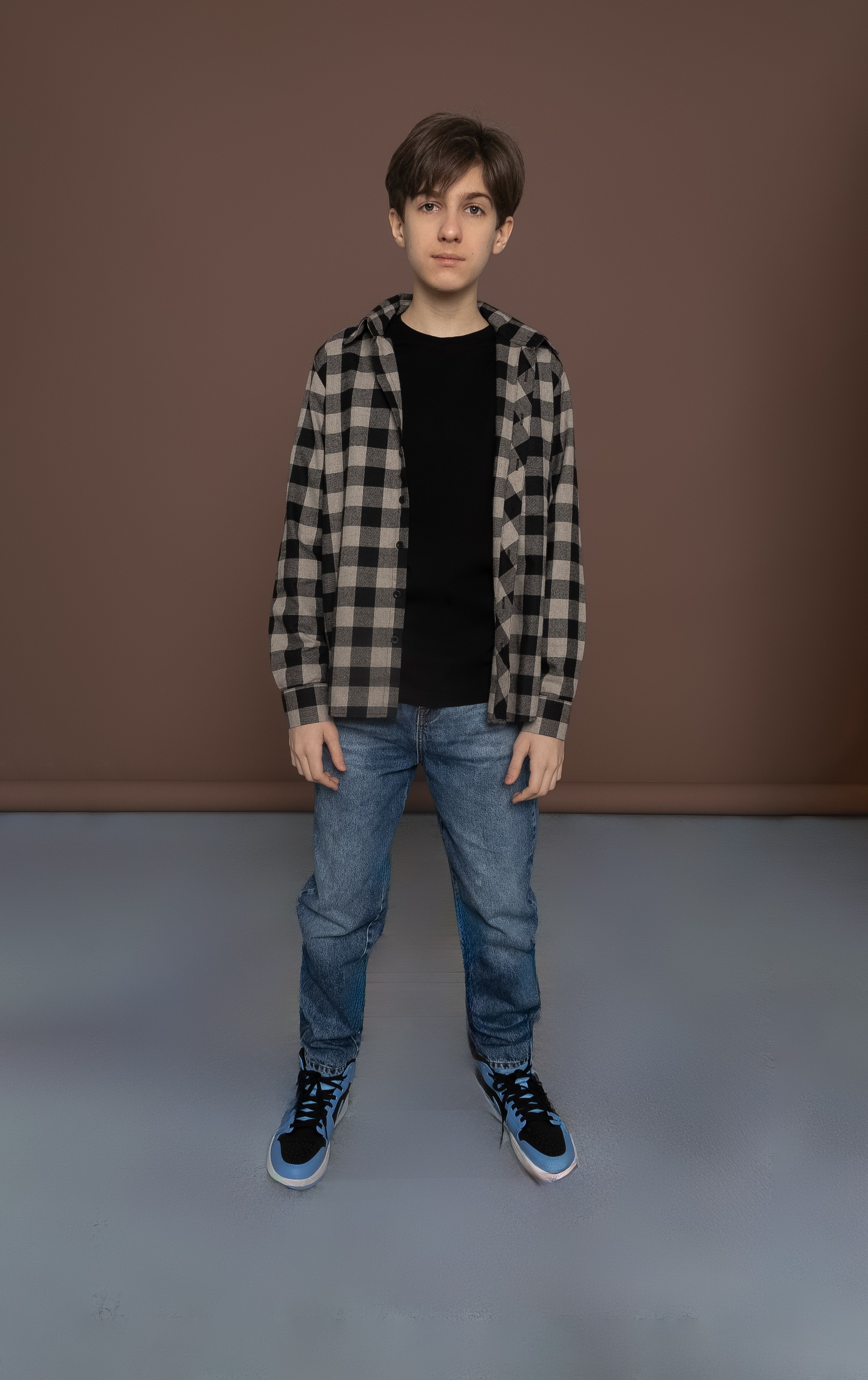 АРТЕМ. Я фотограф из Москвы к Вашим услугам