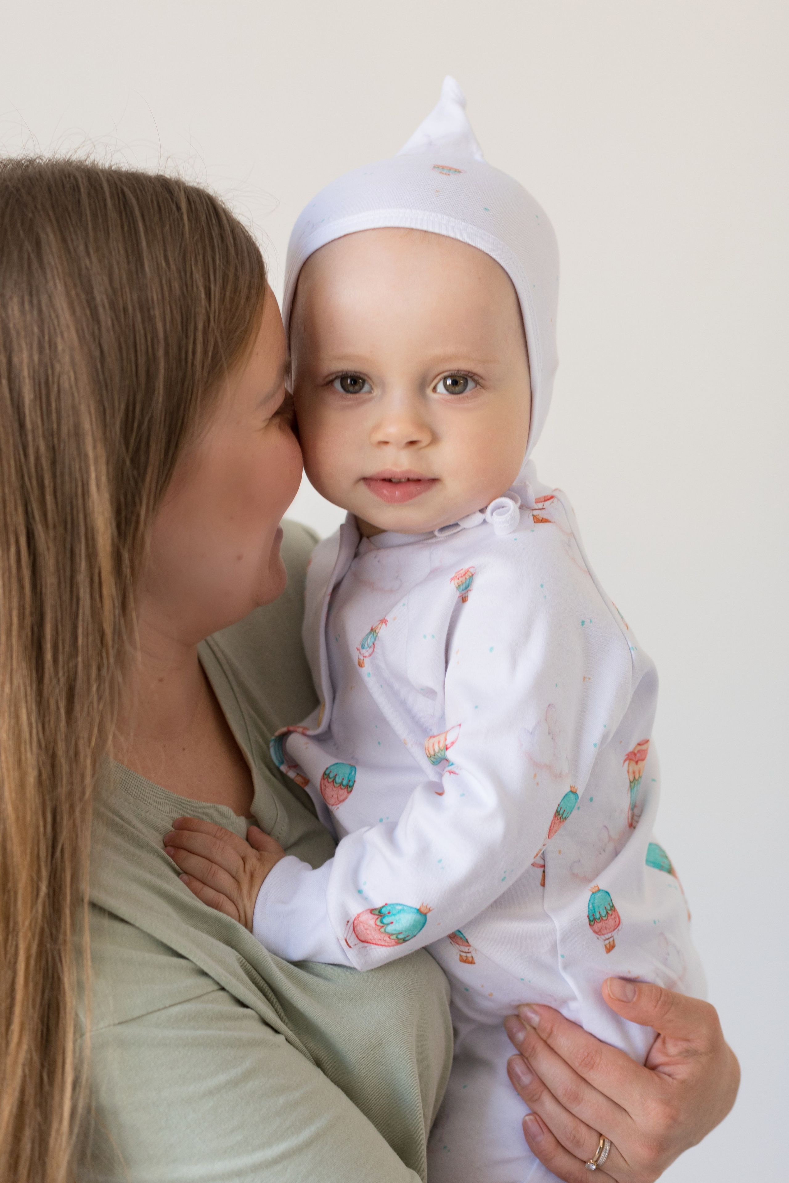 Фотосессия одежды для новорожденных детей. Детский и контент фотограф Надя Волкова Санкт-Петербург