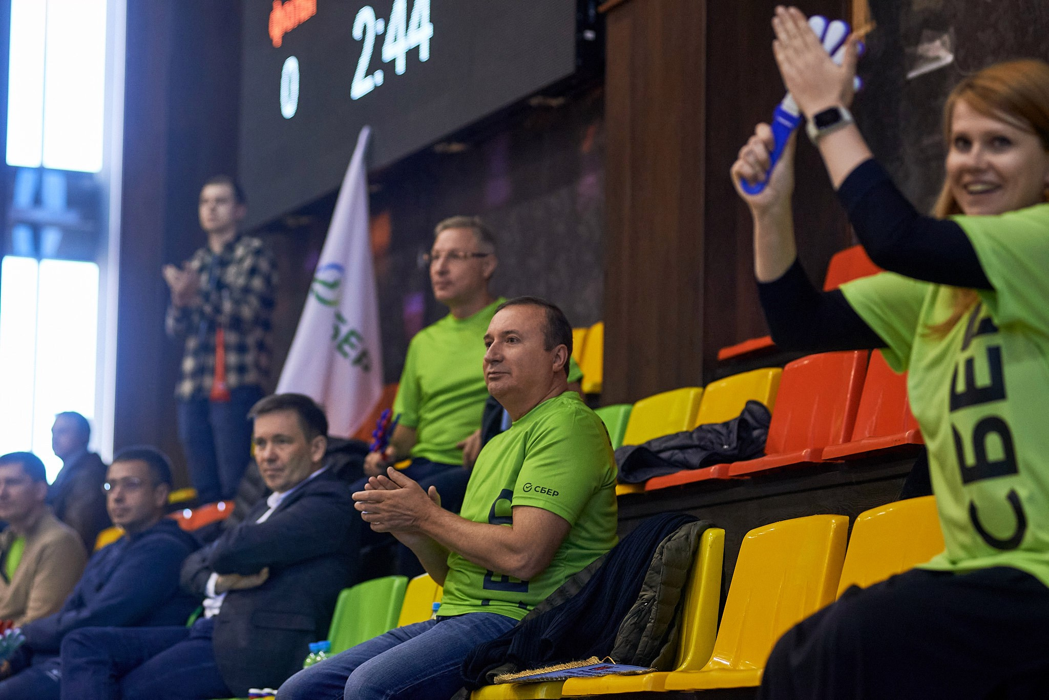 СБЕР и Правительство СПб товарищеский матч по мини-футболу. Иван Ступа, репортажный фотограф в Санкт-Петербурге и Ленинградской области