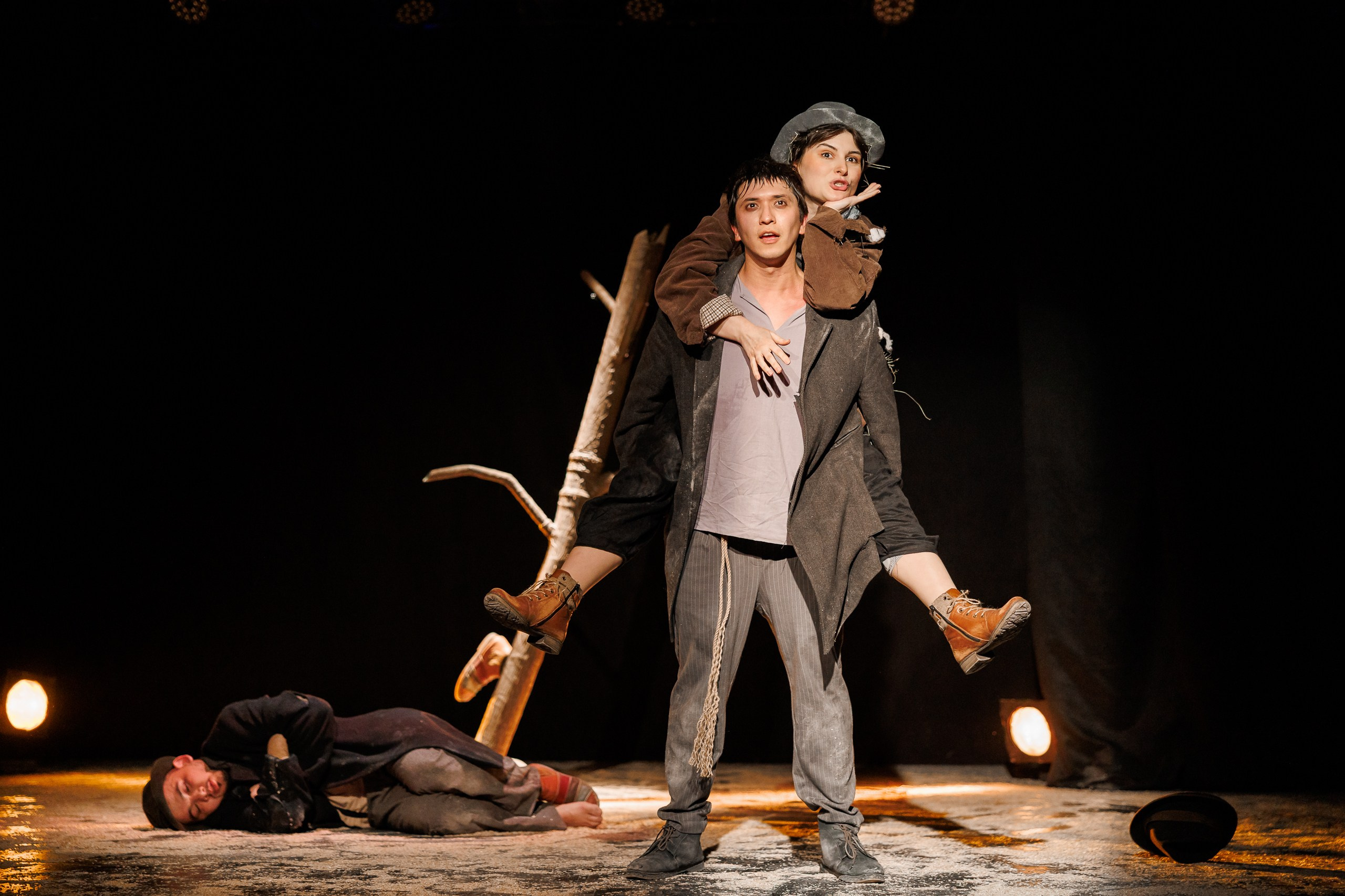 Спектакль «В ожидании Годо» от театра Д. Лица в СПб. Фотограф в Санкт-Петербурге — Сергей Петров