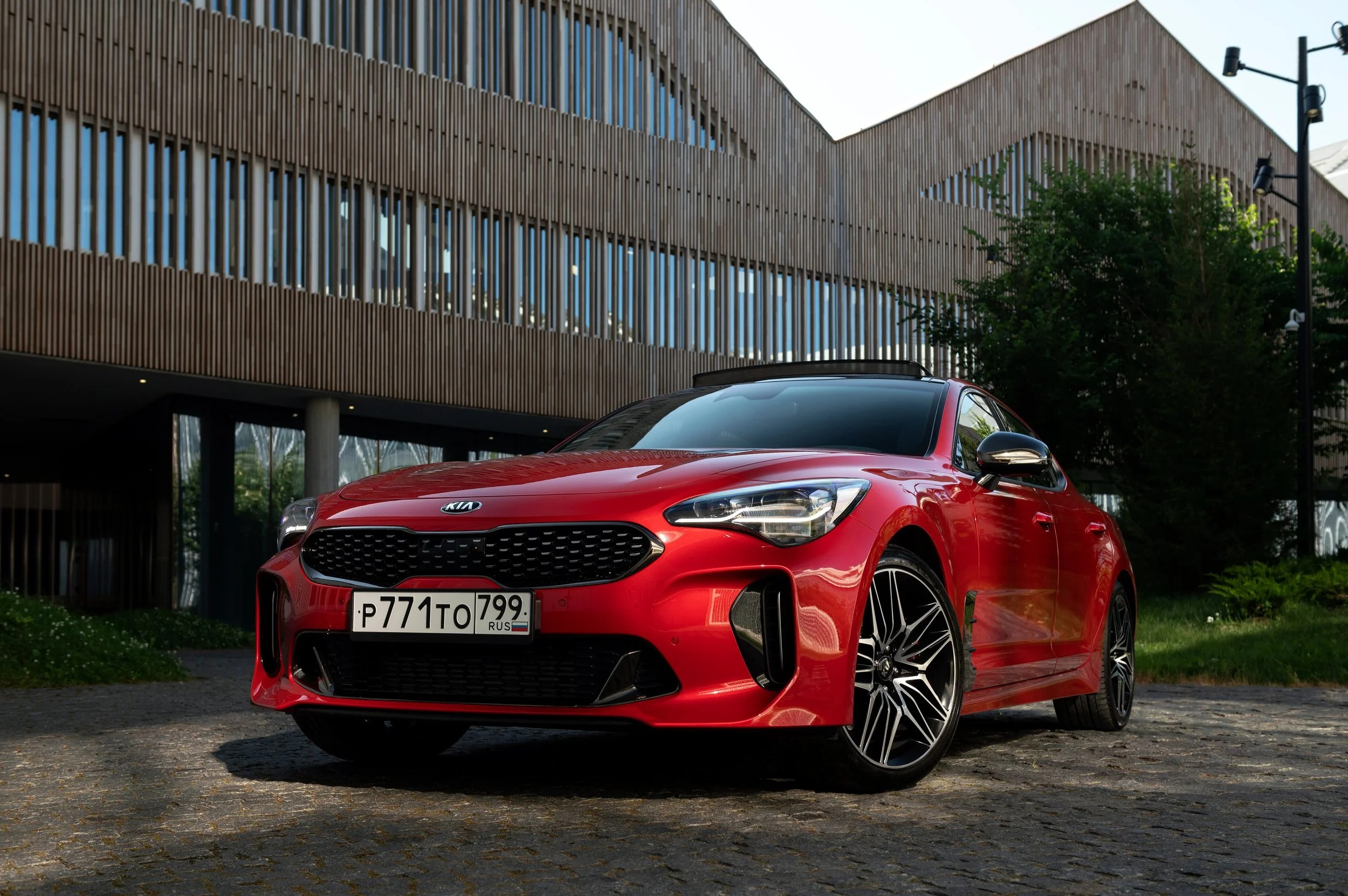 KIA Ambassador. Фотограф Владимир Черняховский