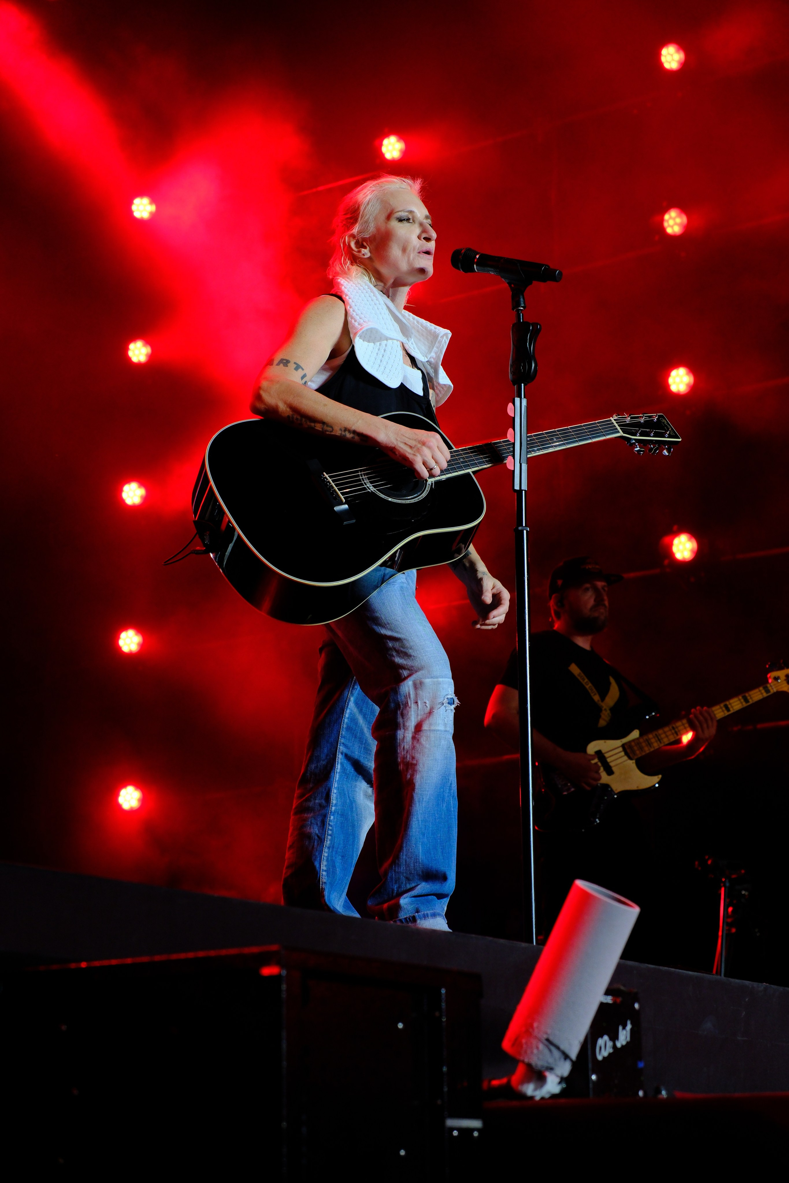 Диана Арбенина (группа «Ночные снайперы») — Москва, МТС Live Лето 2024. RedGeek - блогер и стручњак за образовање и ИТ Кирил Ситнов