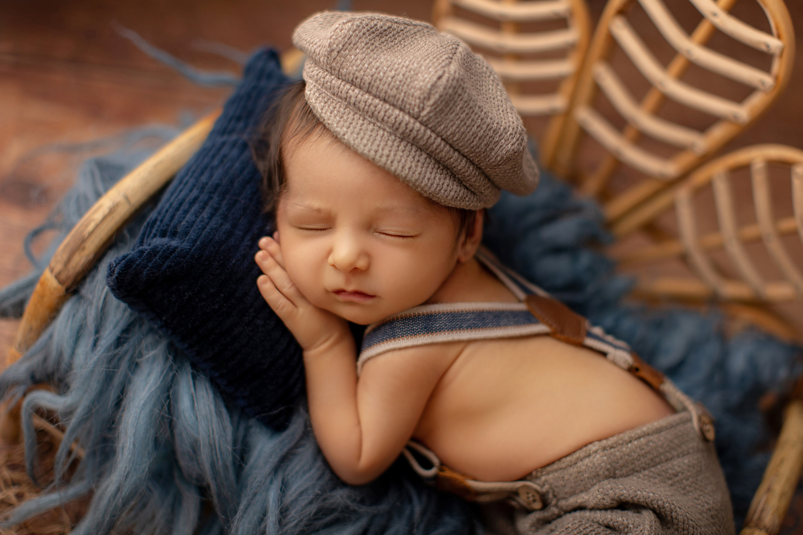 Диванчик. Фотограф новорожденных, семейный фотограф в Санкт-Петербурге