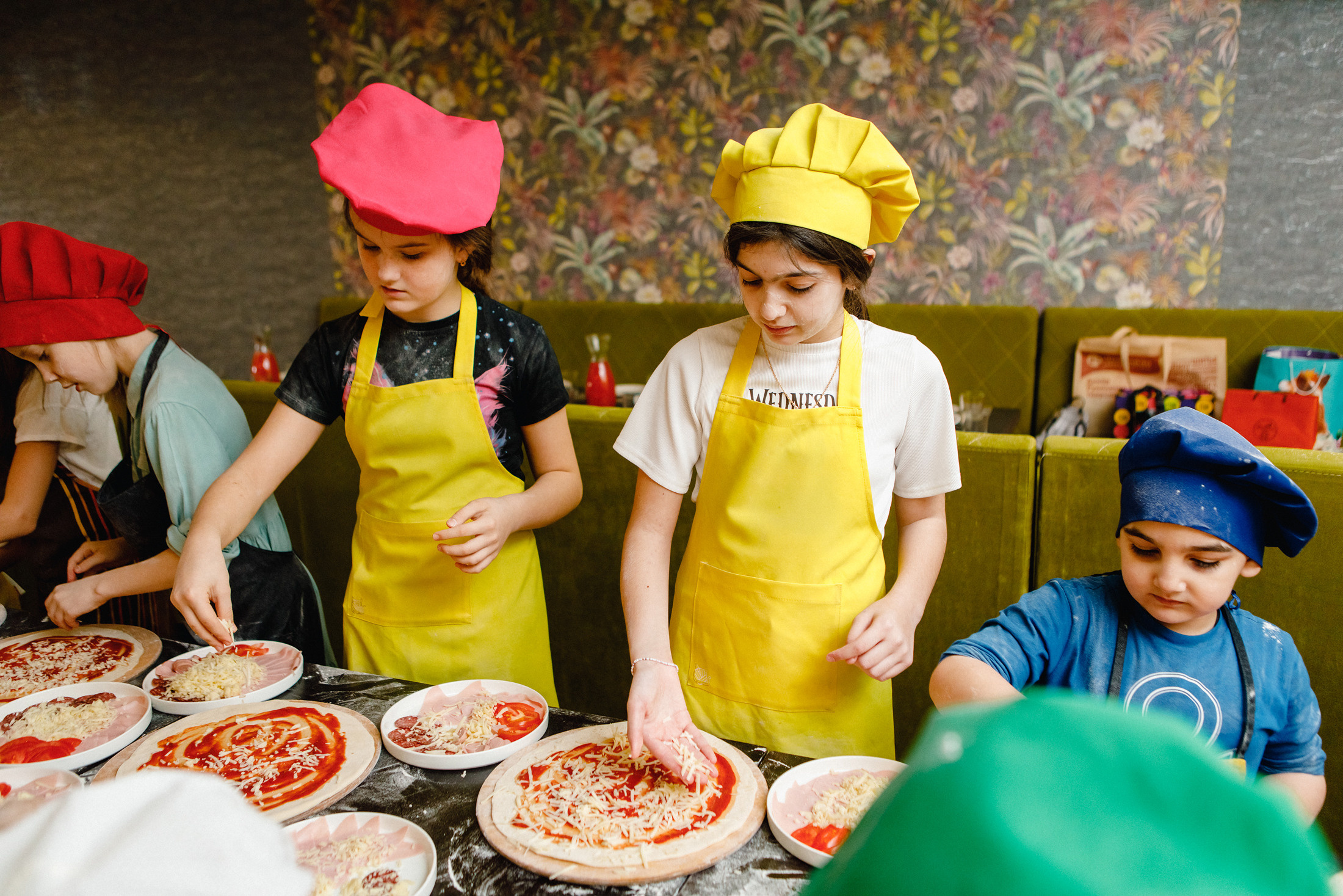 Алина 11 лет. Кафе «Четыре сыра». Фотографы в городе Волгограде — Людмила Агеева и Алексей Околелов