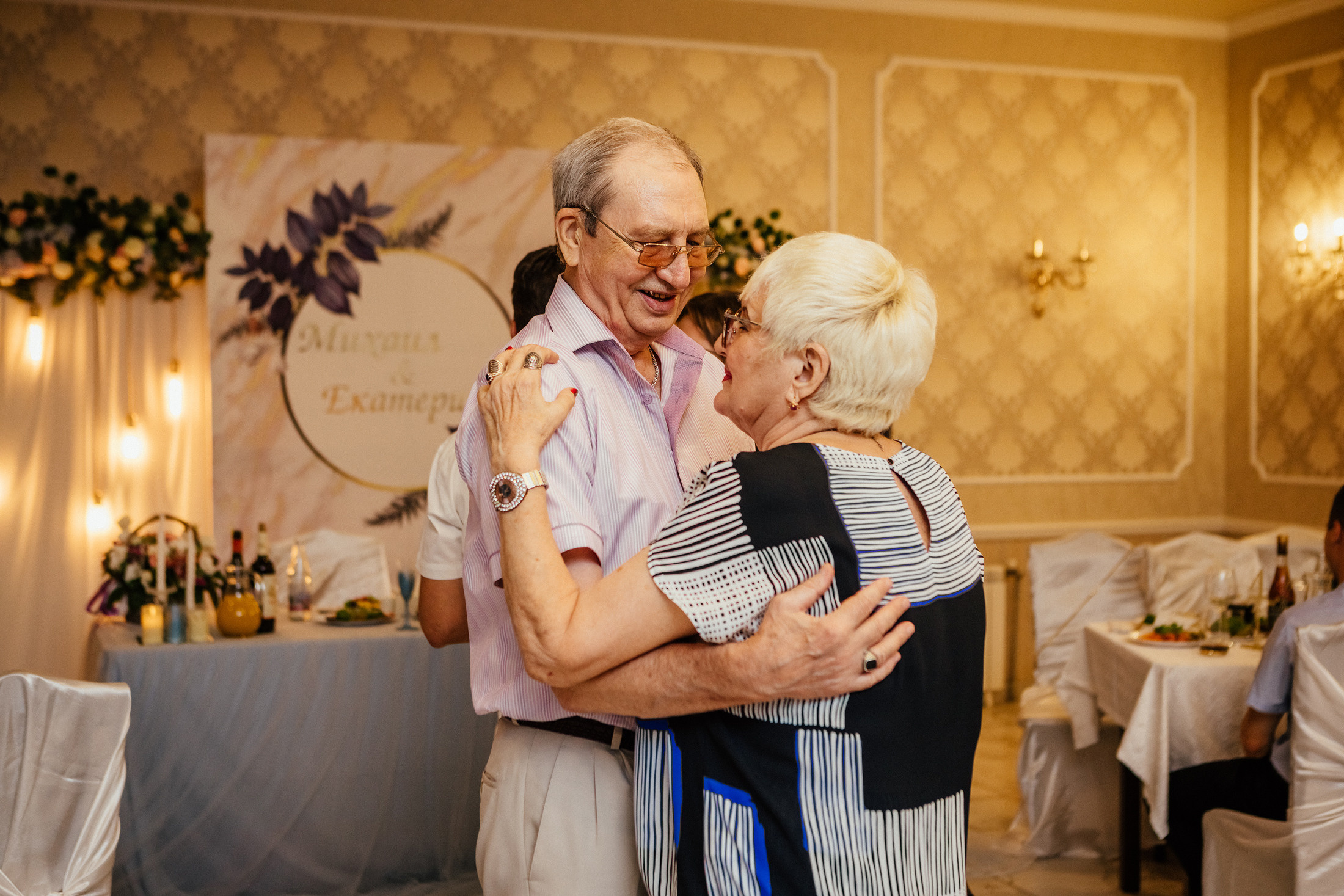 Михаил и Екатерина. Фотографы в городе Волгограде — Людмила Агеева и Алексей Околелов