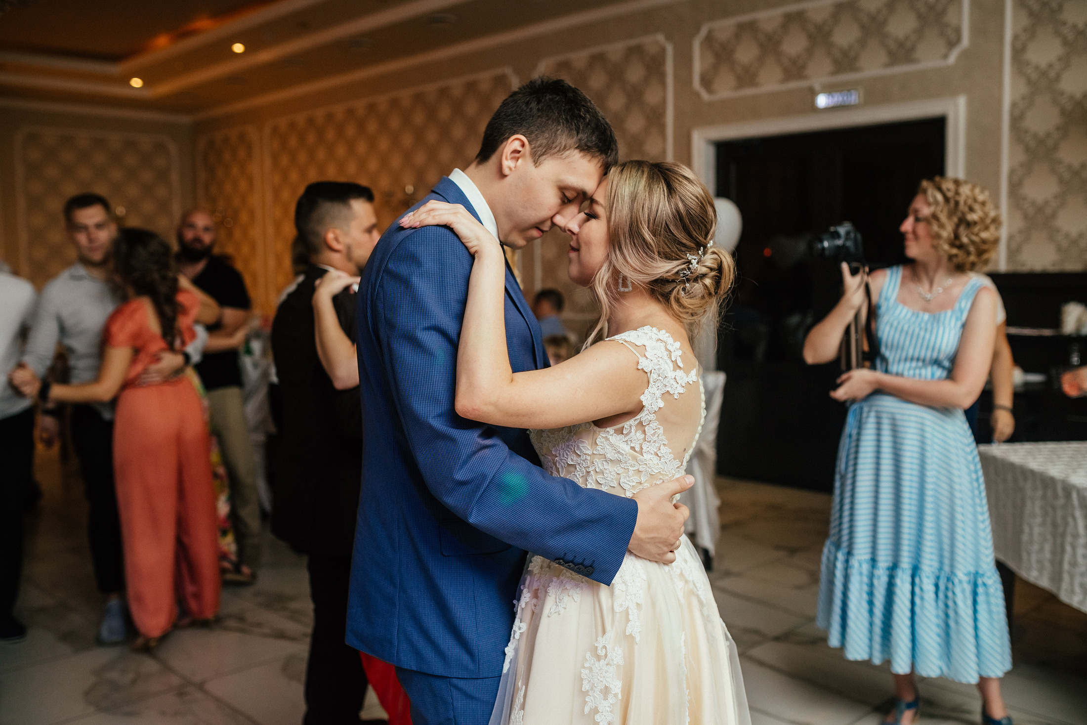 Михаил и Екатерина. Фотографы в городе Волгограде — Людмила Агеева и Алексей Околелов