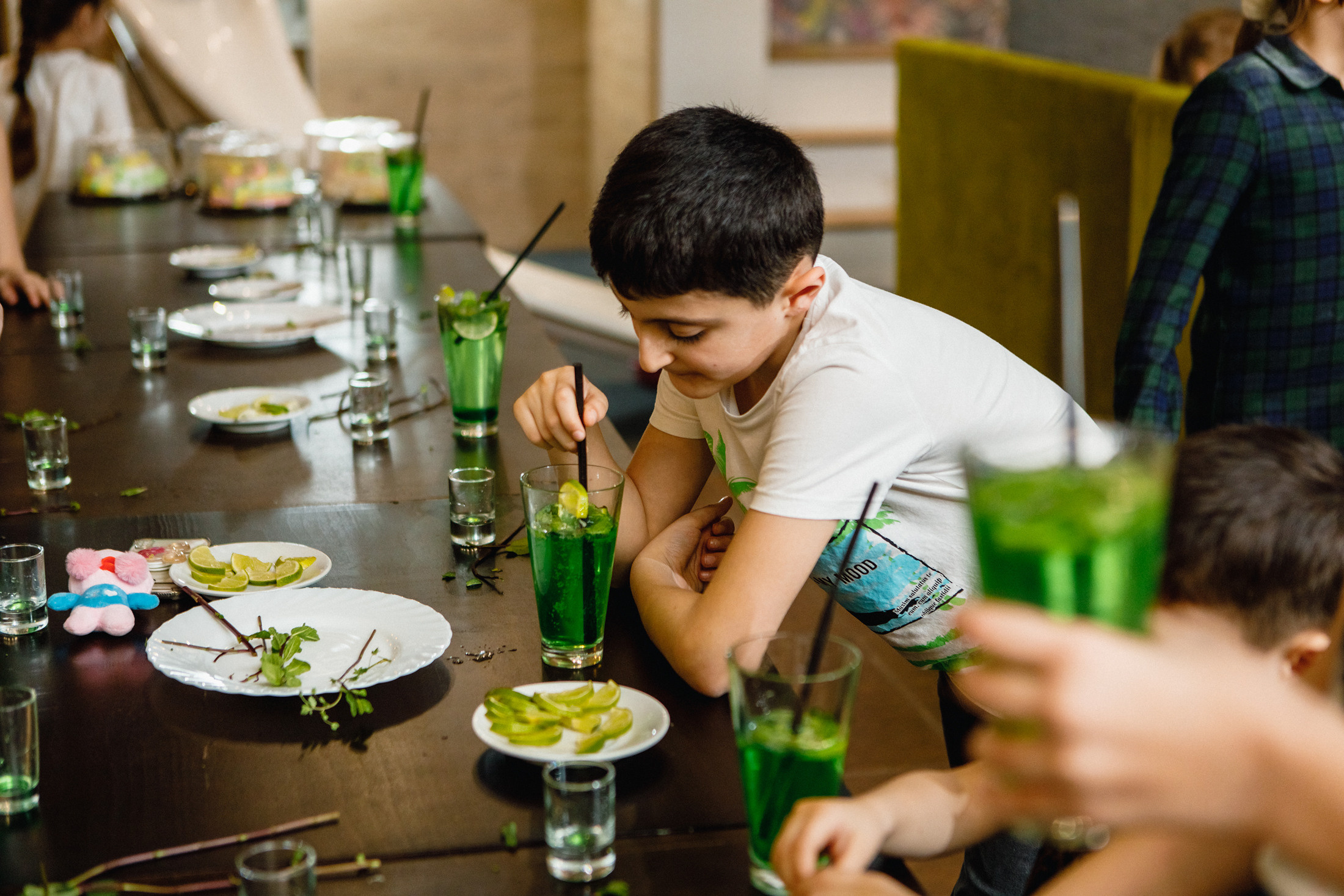 Алина 11 лет. Кафе «Четыре сыра». Фотографы в городе Волгограде — Людмила Агеева и Алексей Околелов