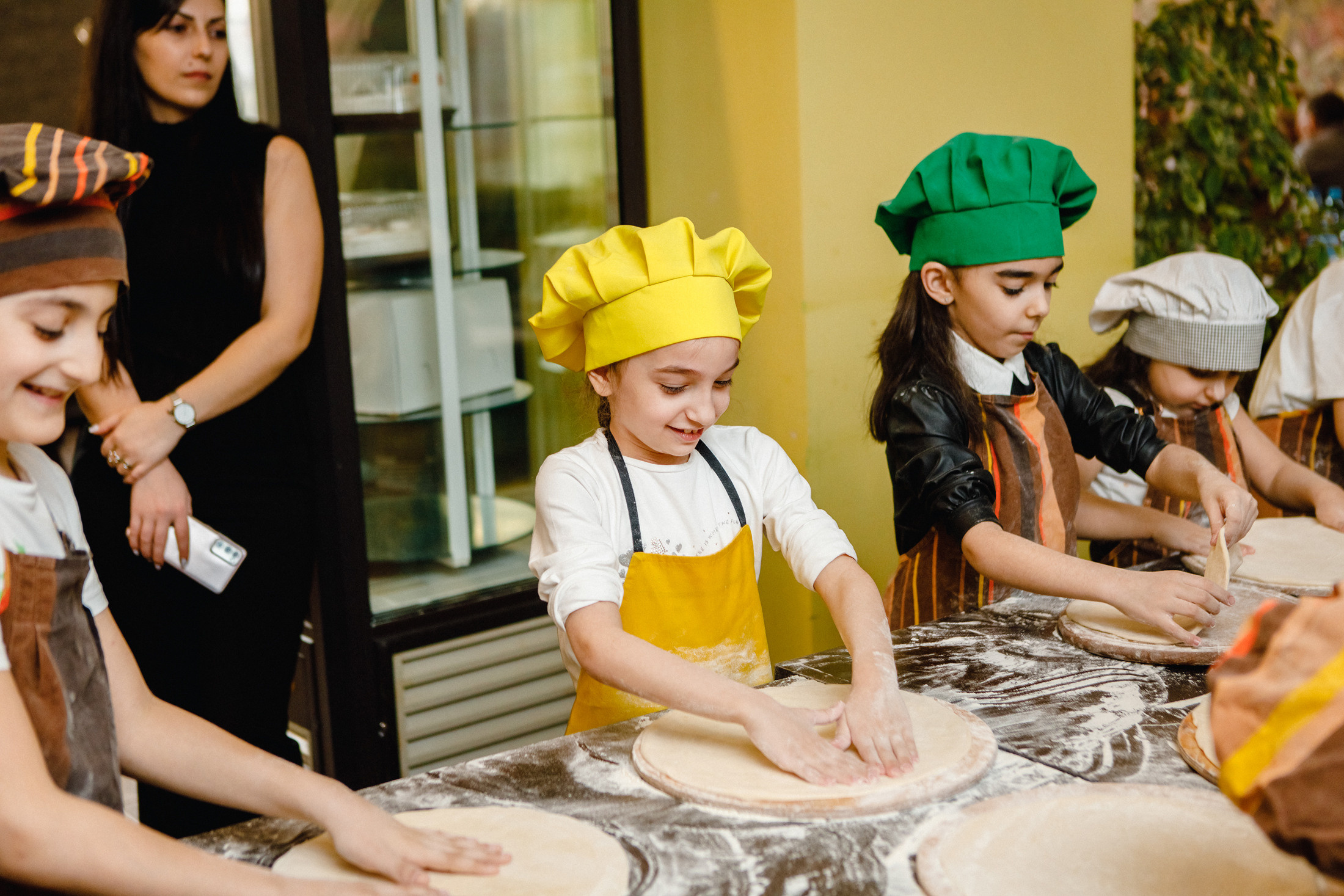 Алина 11 лет. Кафе «Четыре сыра». Фотографы в городе Волгограде — Людмила Агеева и Алексей Околелов
