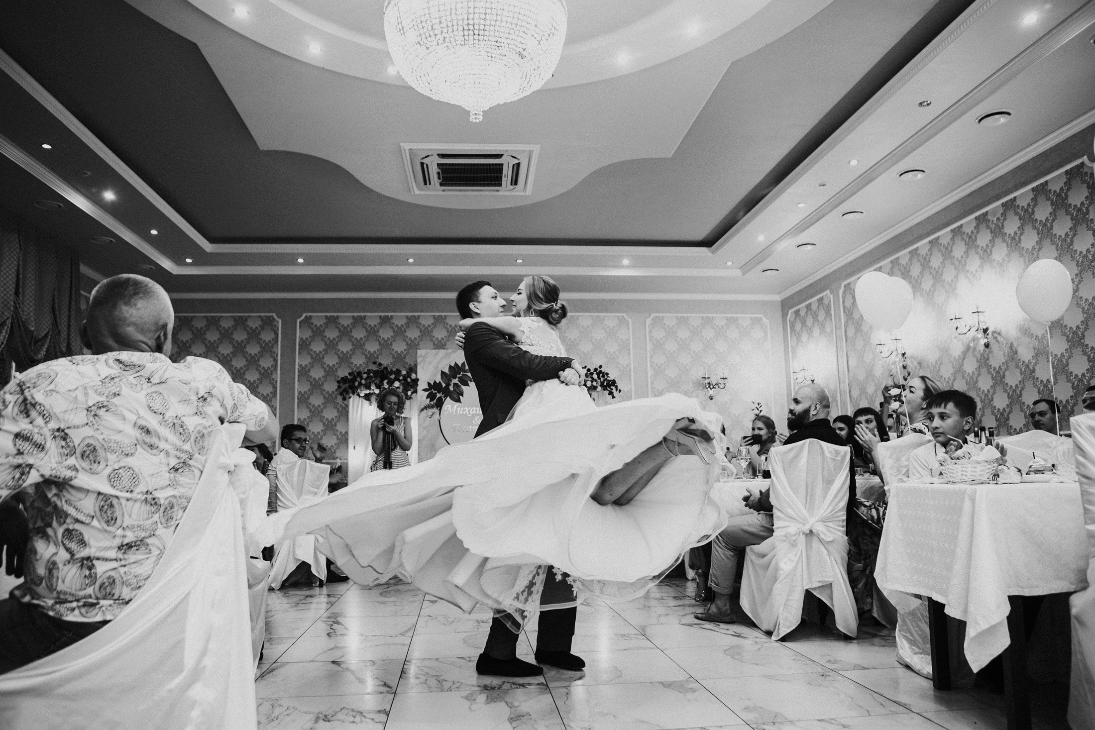 Михаил и Екатерина. Фотографы в городе Волгограде — Людмила Агеева и Алексей Околелов