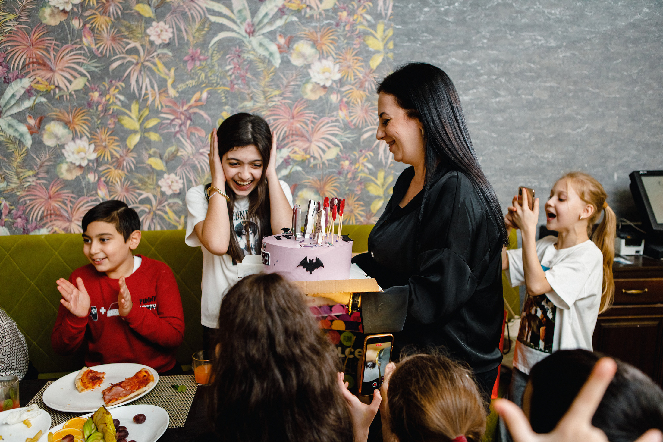 Алина 11 лет. Кафе «Четыре сыра». Фотографы в городе Волгограде — Людмила Агеева и Алексей Околелов