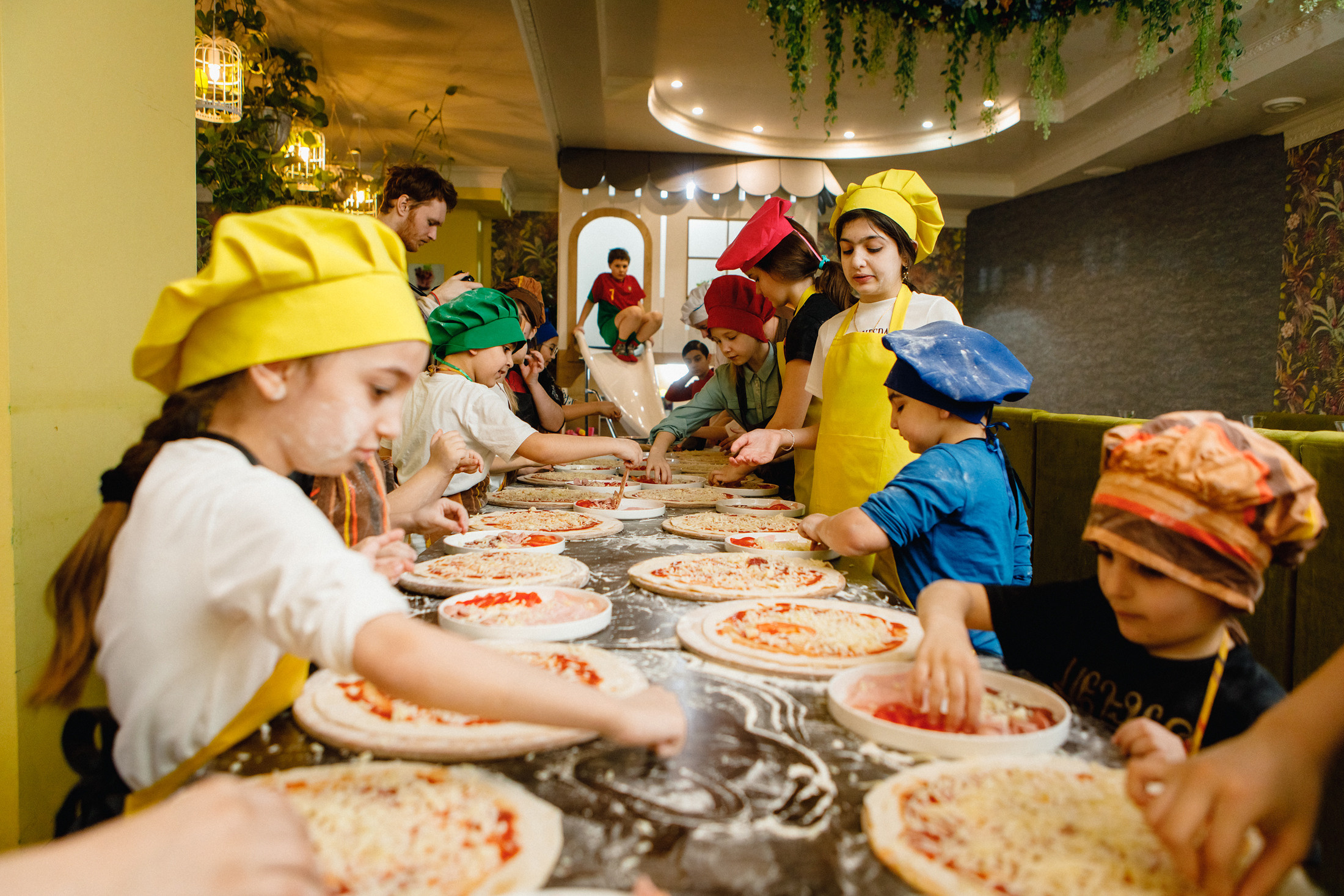 Алина 11 лет. Кафе «Четыре сыра». Фотографы в городе Волгограде — Людмила Агеева и Алексей Околелов