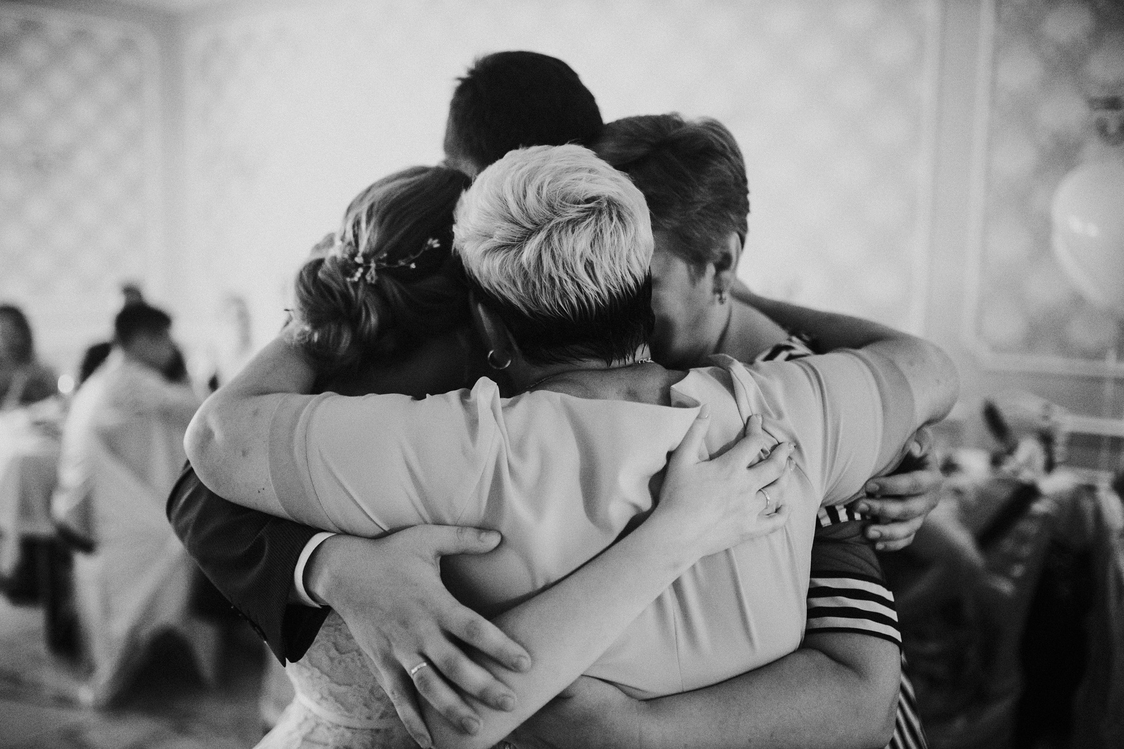 Михаил и Екатерина. Фотографы в городе Волгограде — Людмила Агеева и Алексей Околелов