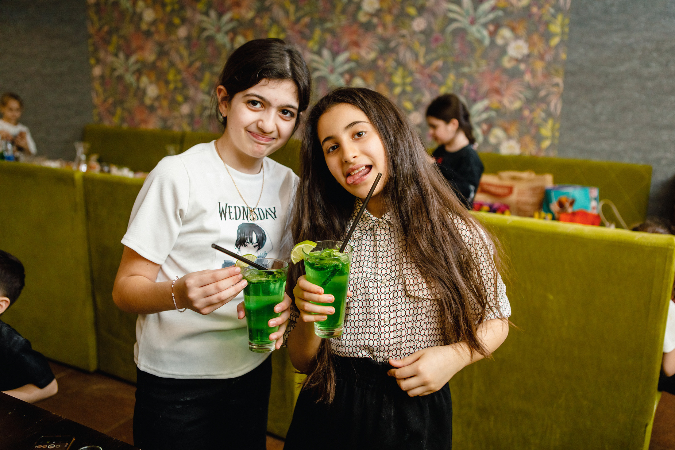 Алина 11 лет. Кафе «Четыре сыра». Фотографы в городе Волгограде — Людмила Агеева и Алексей Околелов