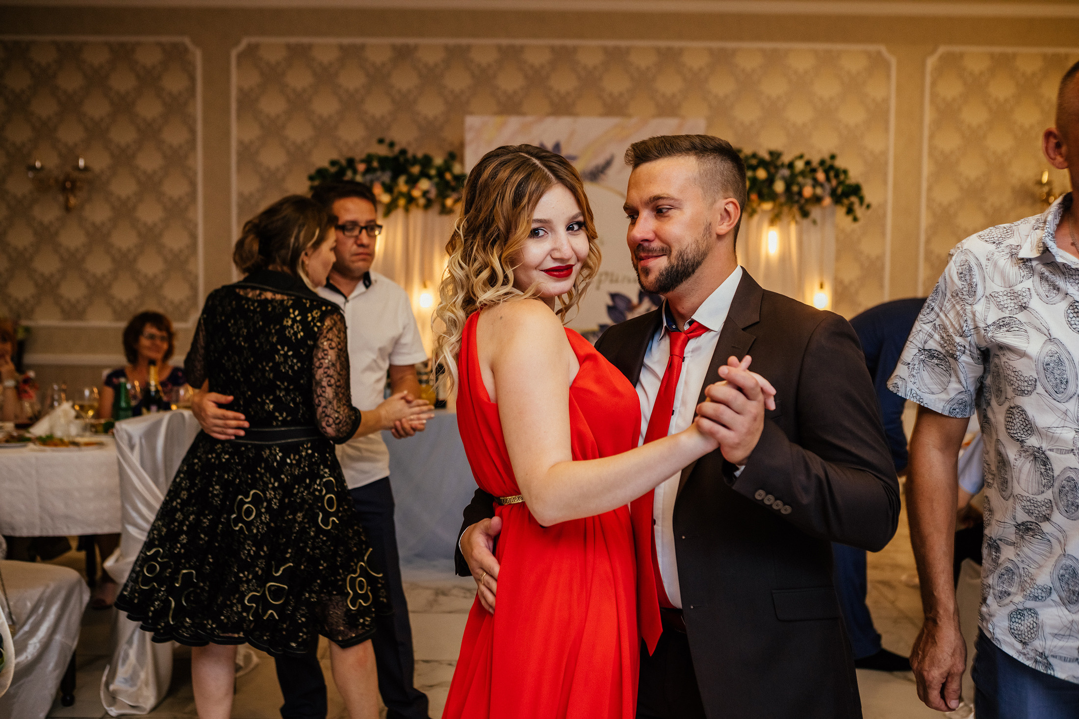 Михаил и Екатерина. Фотографы в городе Волгограде — Людмила Агеева и Алексей Околелов