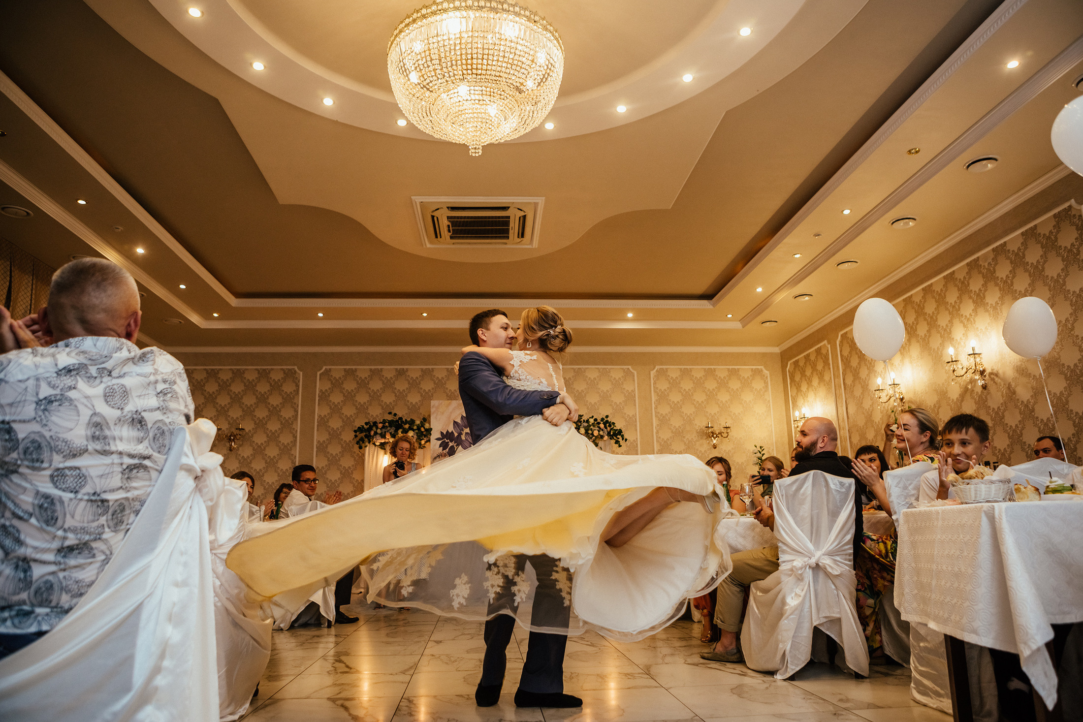 Михаил и Екатерина. Фотографы в городе Волгограде — Людмила Агеева и Алексей Околелов