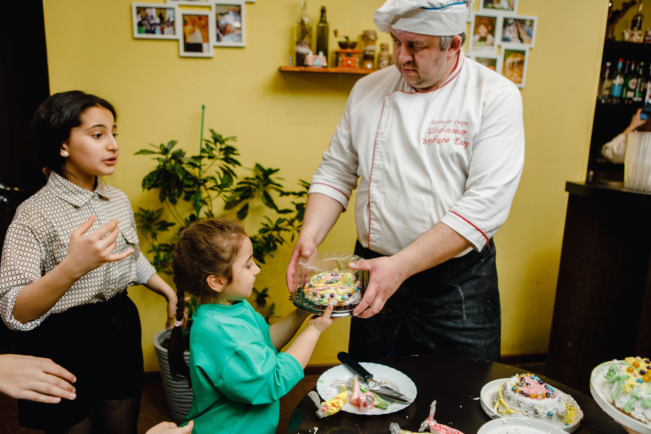 Алина 11 лет. Кафе «Четыре сыра». Фотографы в городе Волгограде — Людмила Агеева и Алексей Околелов