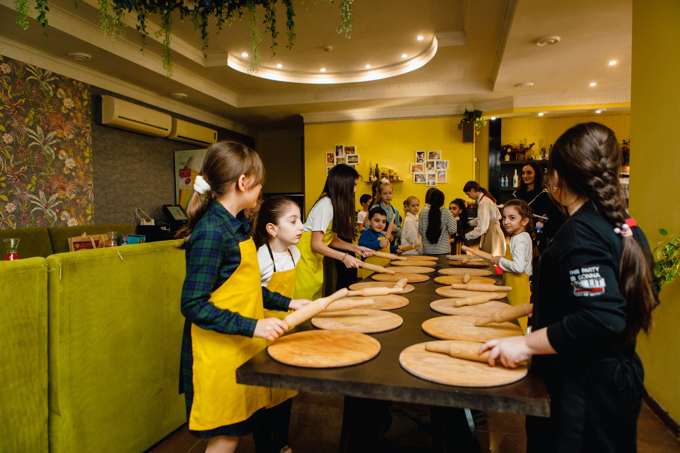 Алина 11 лет. Кафе «Четыре сыра». Фотографы в городе Волгограде — Людмила Агеева и Алексей Околелов
