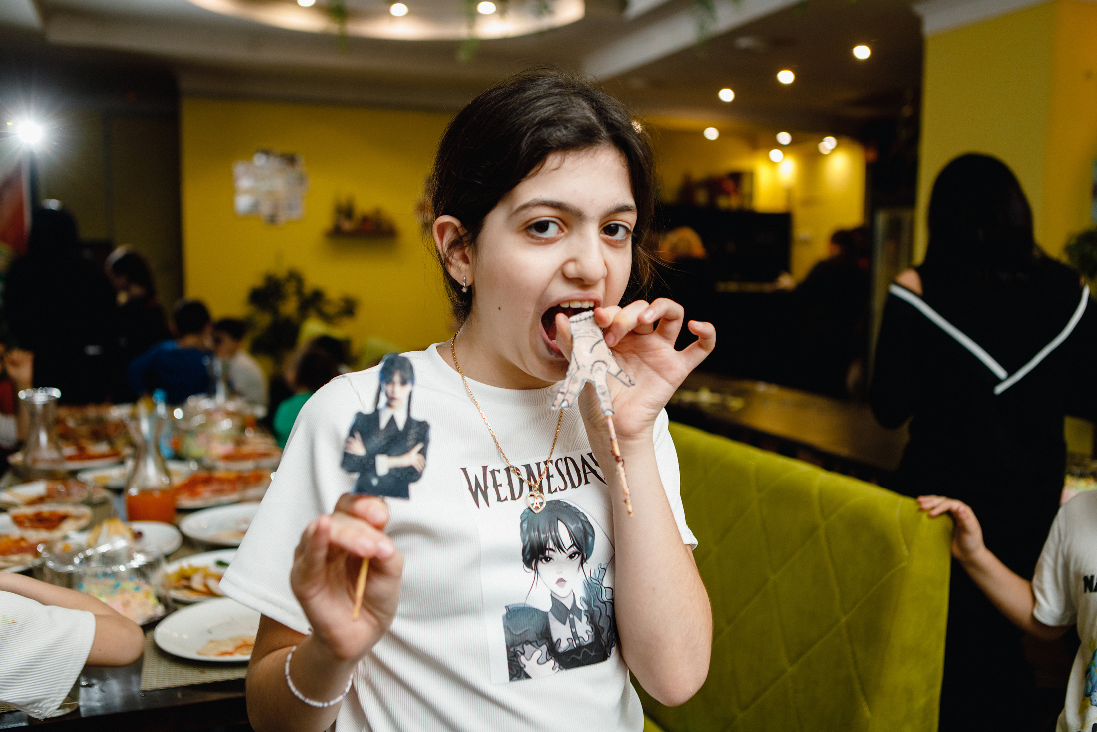 Алина 11 лет. Кафе «Четыре сыра». Фотографы в городе Волгограде — Людмила Агеева и Алексей Околелов