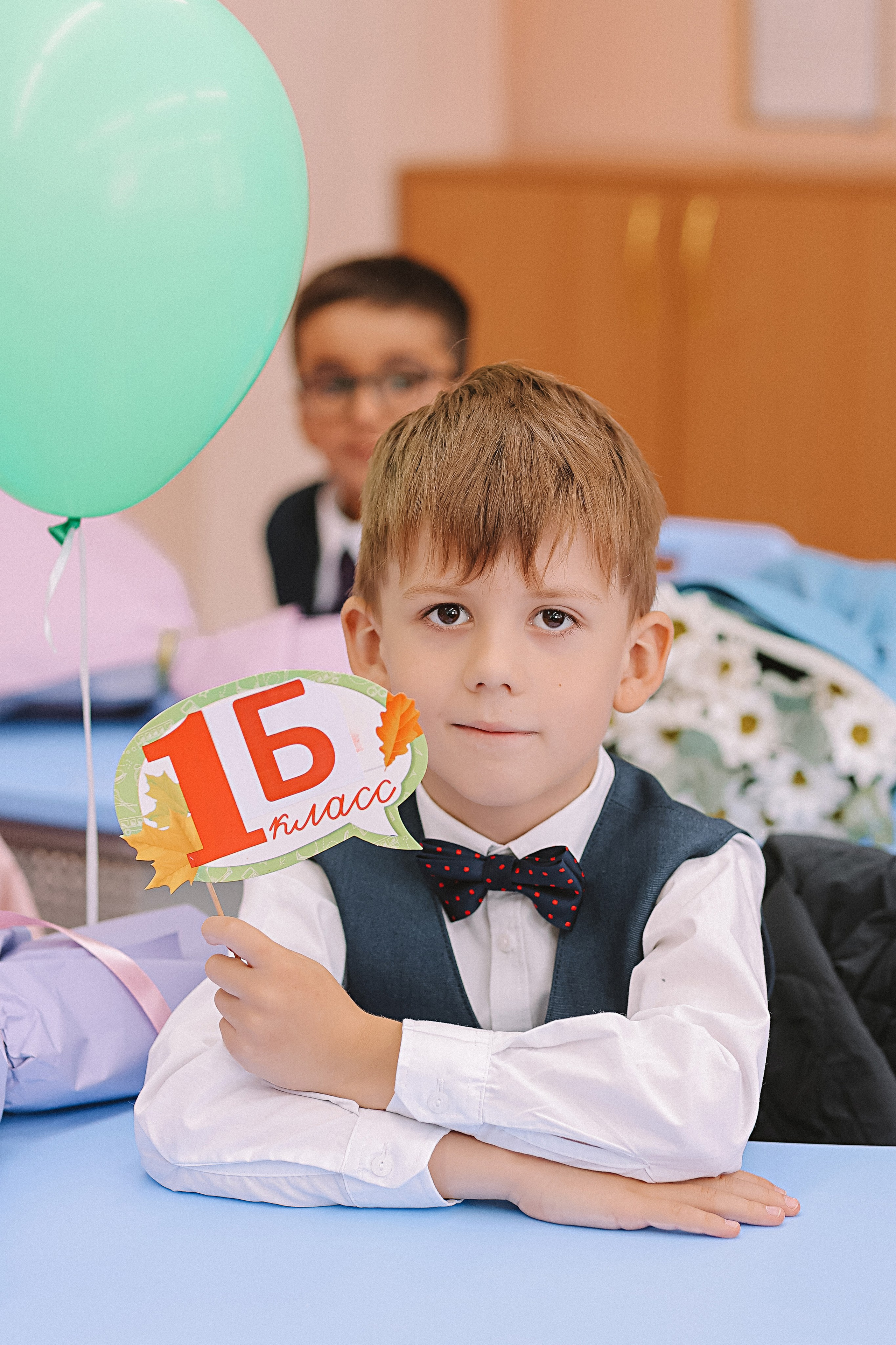 1 сентября линейка+кл час+портреты. Семейный фотограф Тюмень, фотограф на роды Салмина Мария