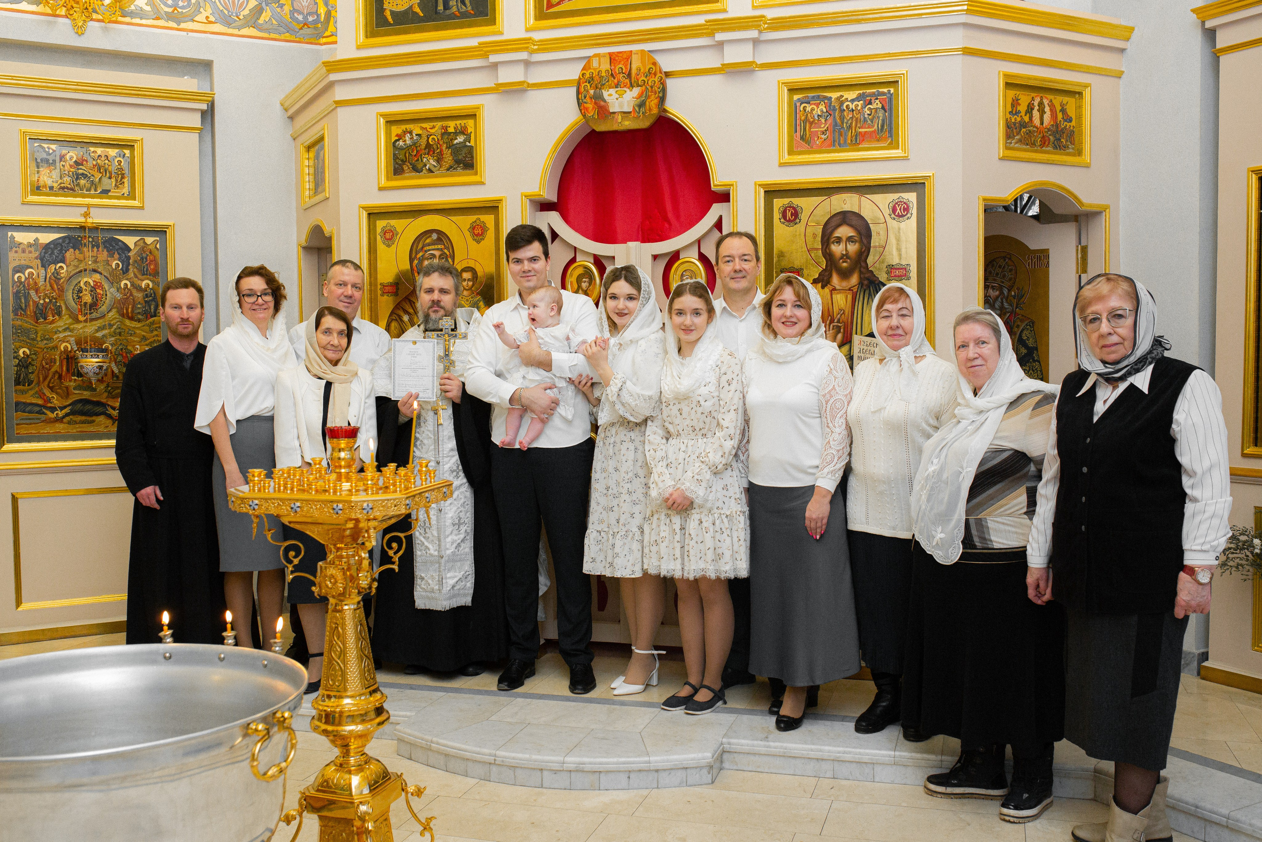 Церковь Рождества Пресвятой Богородицы в Крылатском. Свадебный и семейный фотограф