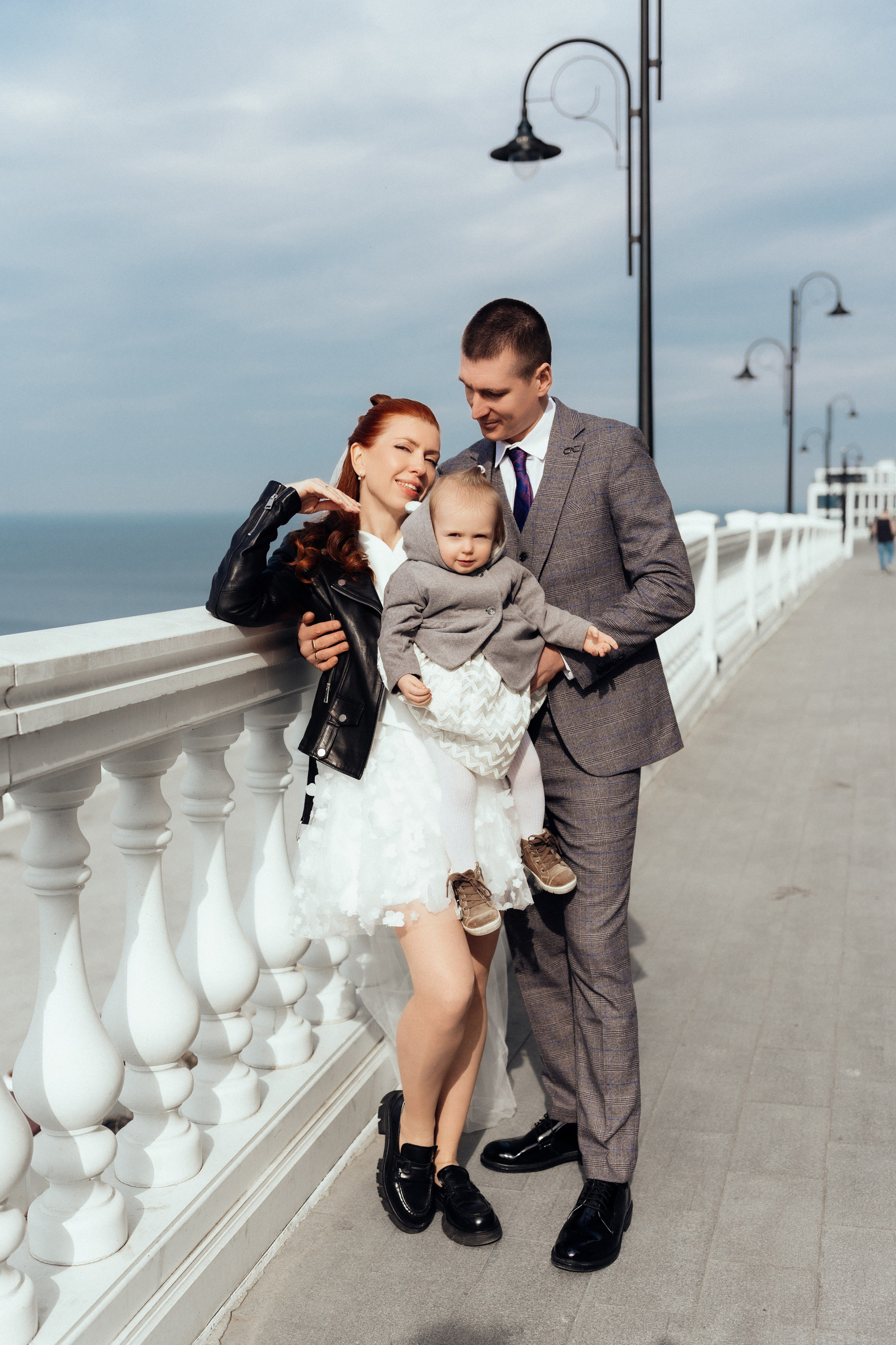 Свадебная фотосессия в Анапе, ЗАГС, Белая набережная. Профессиональный фотограф Геленджик, Новоросийск Виктория Цейс