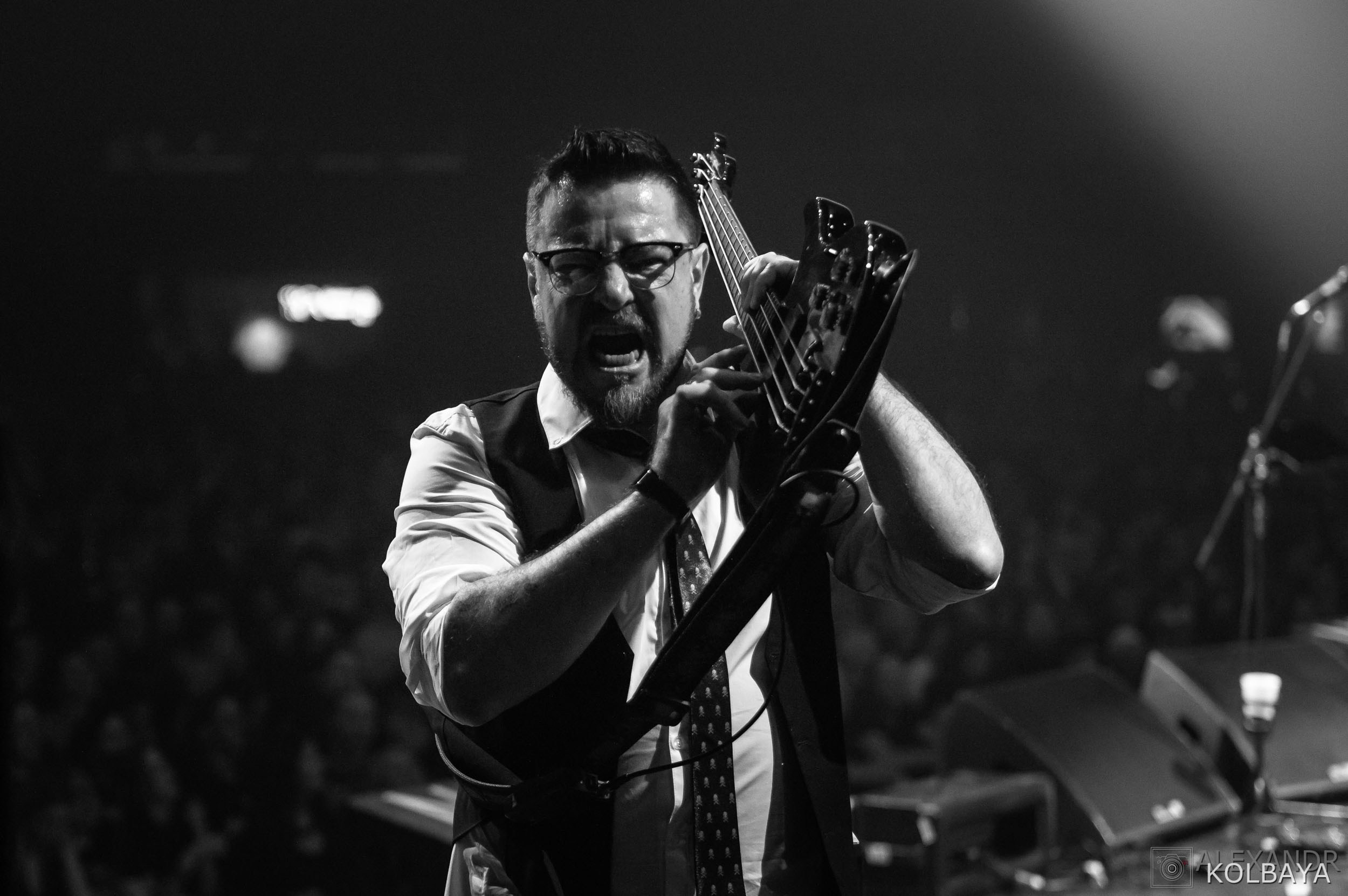 Фоторепортаж с Метал-Елки 2026. Концертный и театральный репортажный фотограф в Москве Александр Колбая