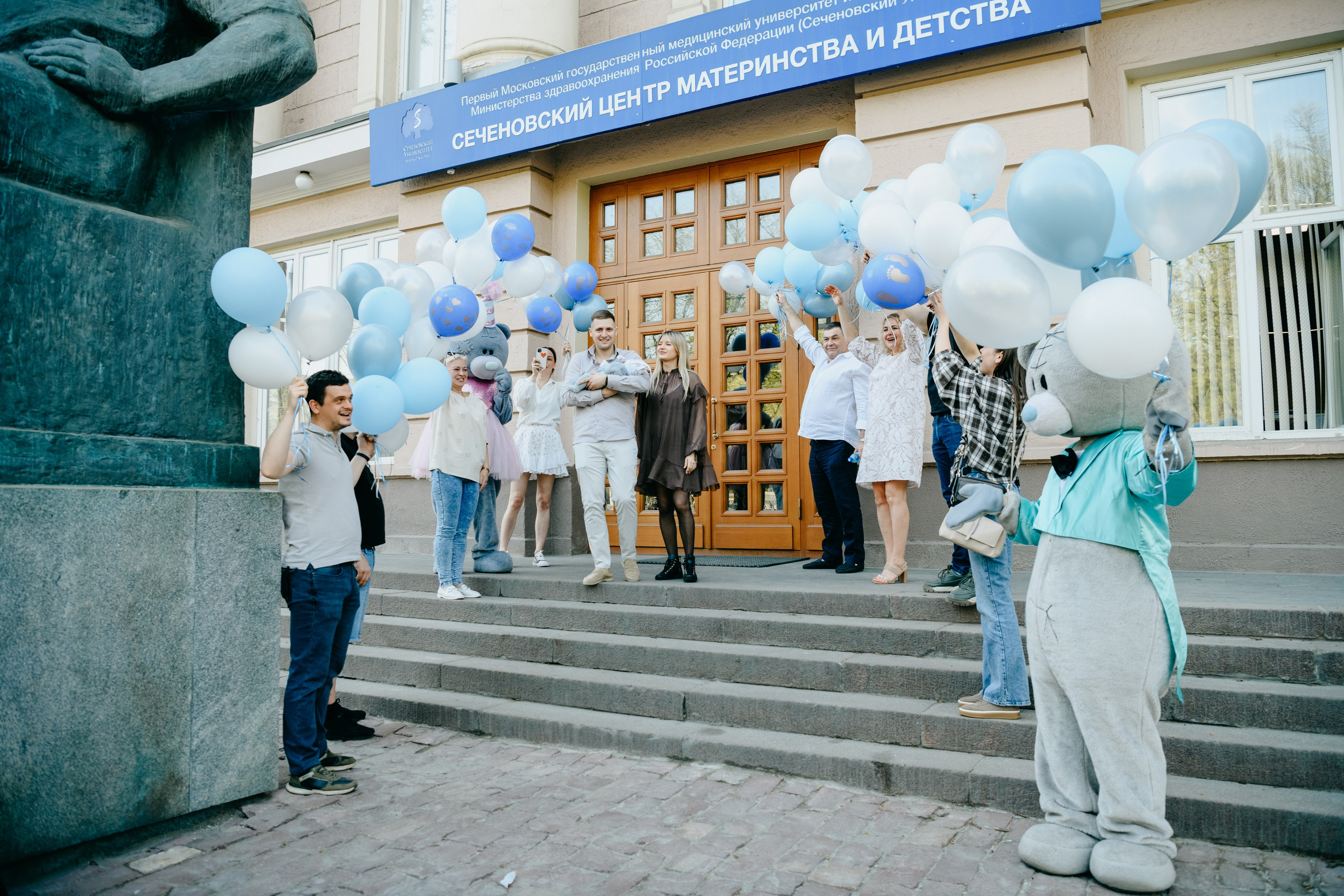 Выписка Владимира. Снегиревка. Фотограф на выписку из роддома в Москве и МО