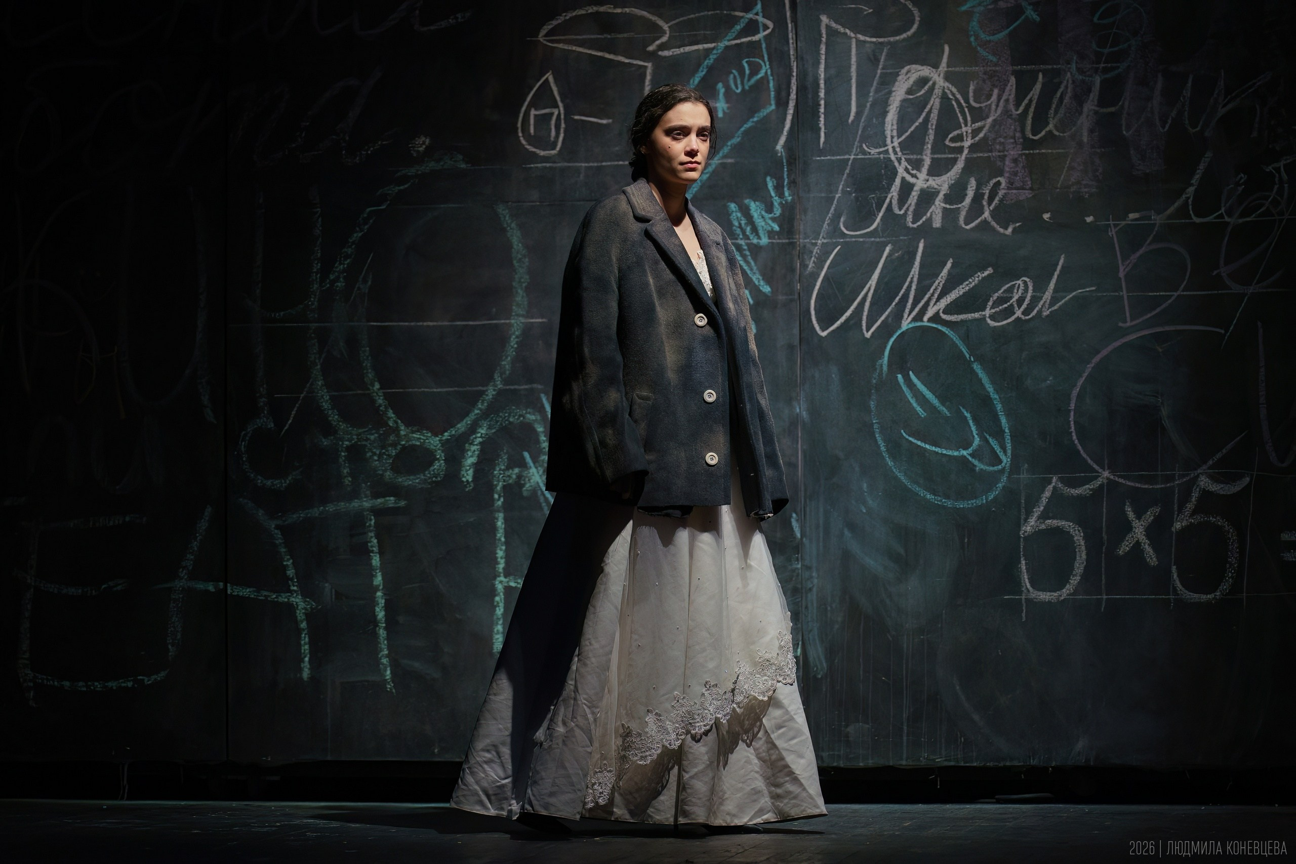 Спектакль «Школа для дураков», ГИТИС, мастерская Олега Кудряшова. Режиссер Ксения Горяинова. Театральная фотография